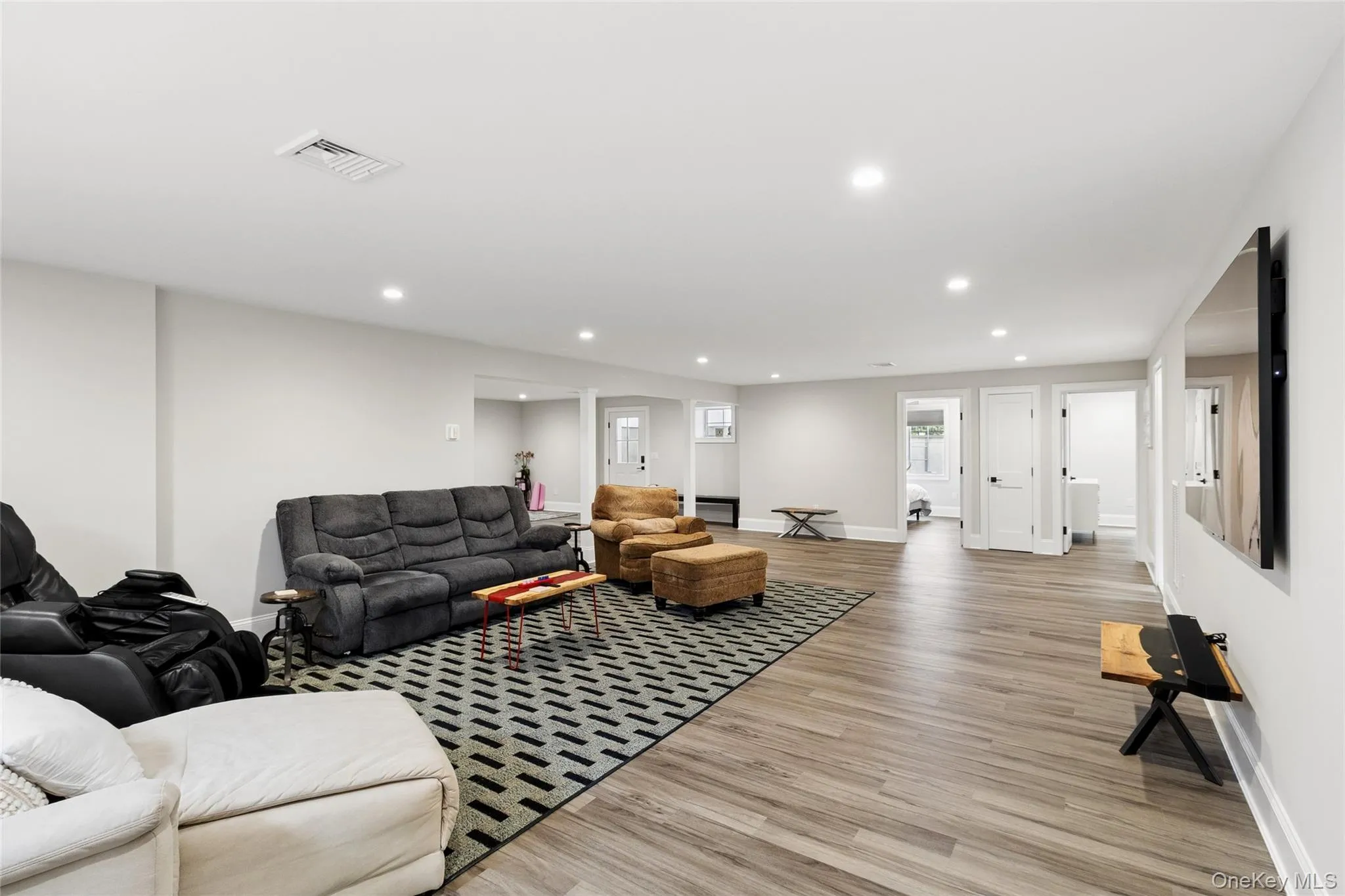 47 Old Riverhead Road, Southampton, NY, 6 Bedrooms Bedrooms, 10 Rooms Rooms,3 BathroomsBathrooms,Residential Lease,For Rent,Old Riverhead,0,985363 47 Old Riverhead Road, Southampton, NY, 6 Bedrooms Bedrooms, 10 Rooms Rooms,3 BathroomsBathrooms,Residential Lease,For Rent,Old Riverhead,0,985363