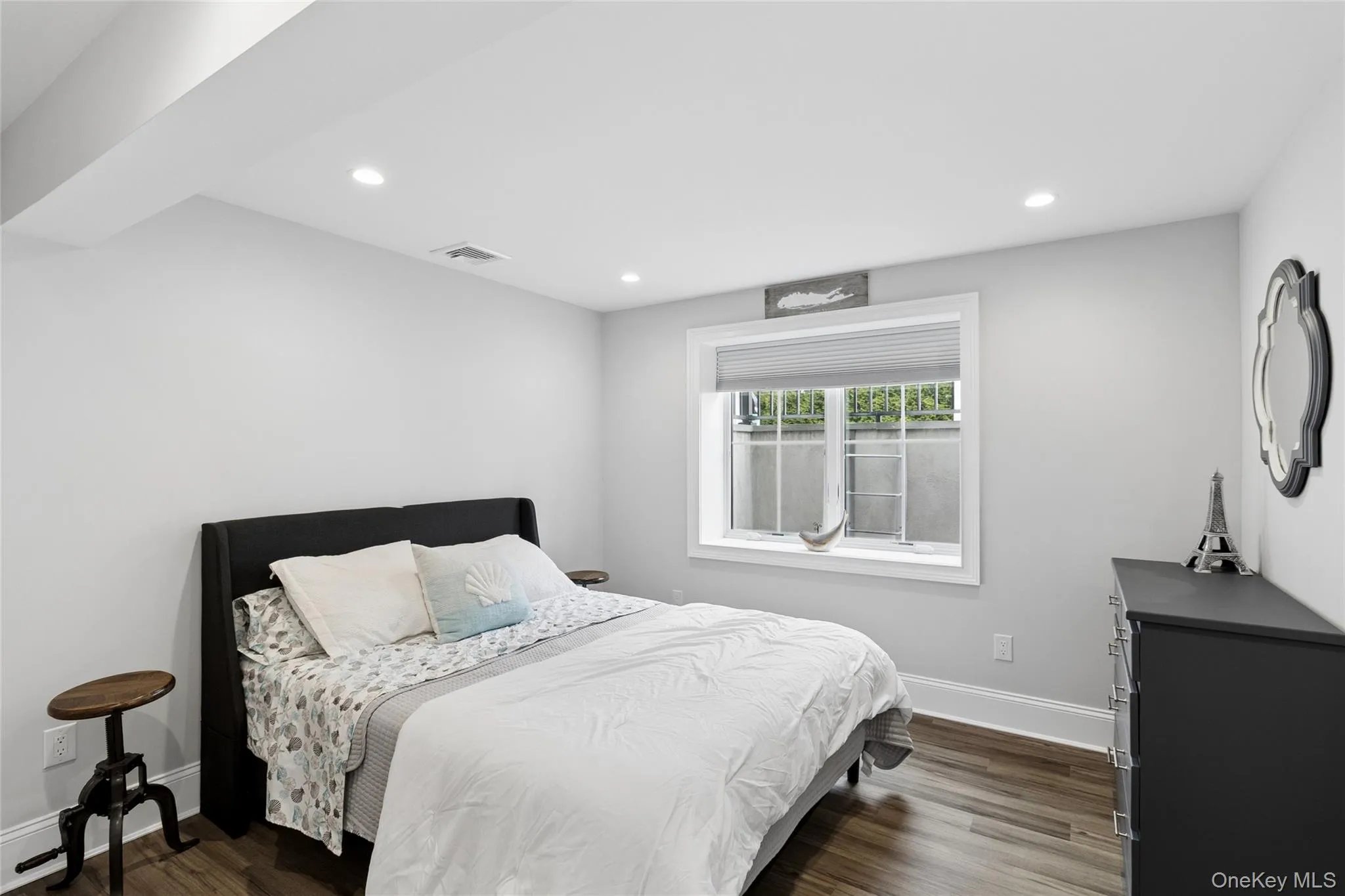 47 Old Riverhead Road, Southampton, NY, 6 Bedrooms Bedrooms, 10 Rooms Rooms,3 BathroomsBathrooms,Residential Lease,For Rent,Old Riverhead,0,985363 47 Old Riverhead Road, Southampton, NY, 6 Bedrooms Bedrooms, 10 Rooms Rooms,3 BathroomsBathrooms,Residential Lease,For Rent,Old Riverhead,0,985363