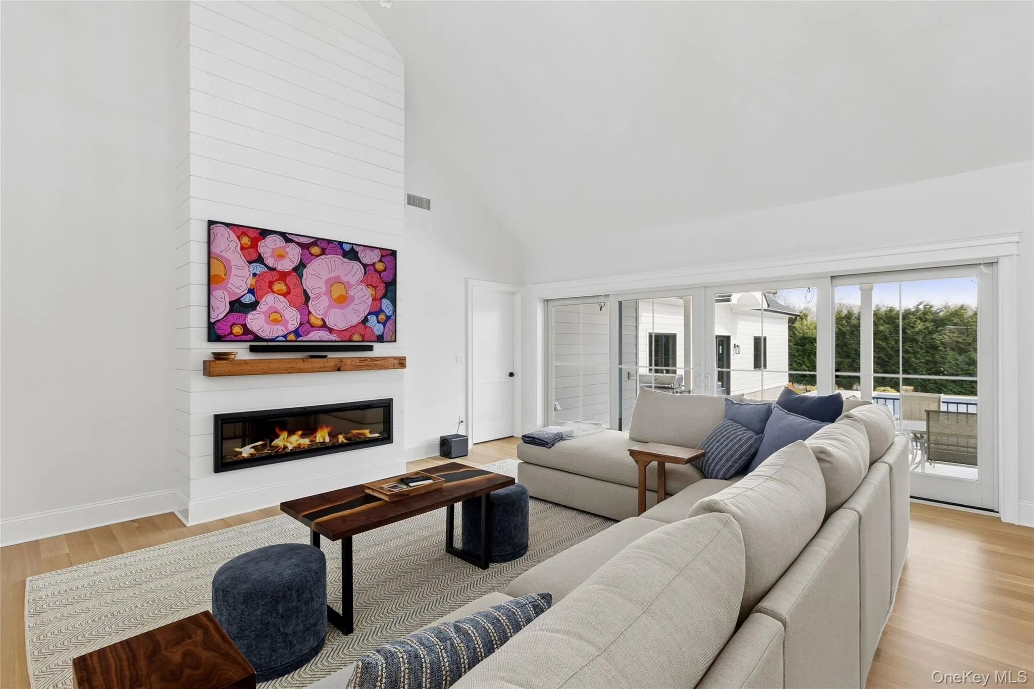 47 Old Riverhead Road, Southampton, NY, 6 Bedrooms Bedrooms, 10 Rooms Rooms,3 BathroomsBathrooms,Residential Lease,For Rent,Old Riverhead,0,985363 47 Old Riverhead Road, Southampton, NY, 6 Bedrooms Bedrooms, 10 Rooms Rooms,3 BathroomsBathrooms,Residential Lease,For Rent,Old Riverhead,0,985363