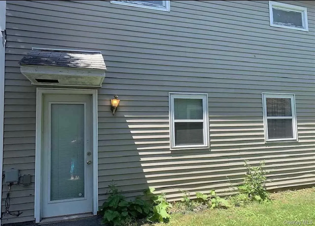 11 Cherry Street, Red Hook, NY, 1 Bedroom Bedrooms, 4 Rooms Rooms,1 BathroomBathrooms,Residential Lease,For Rent,Cherry,0,985372 11 Cherry Street, Red Hook, NY, 1 Bedroom Bedrooms, 4 Rooms Rooms,1 BathroomBathrooms,Residential Lease,For Rent,Cherry,0,985372