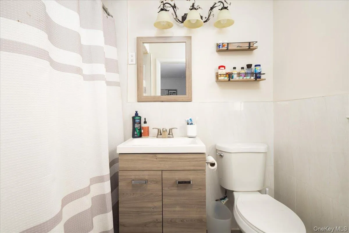 525 Beech Street, Long Beach, NY, 3 Bedrooms Bedrooms, 8 Rooms Rooms,2 BathroomsBathrooms,Residential Lease,For Rent,Beech,0,985378 525 Beech Street, Long Beach, NY, 3 Bedrooms Bedrooms, 8 Rooms Rooms,2 BathroomsBathrooms,Residential Lease,For Rent,Beech,0,985378