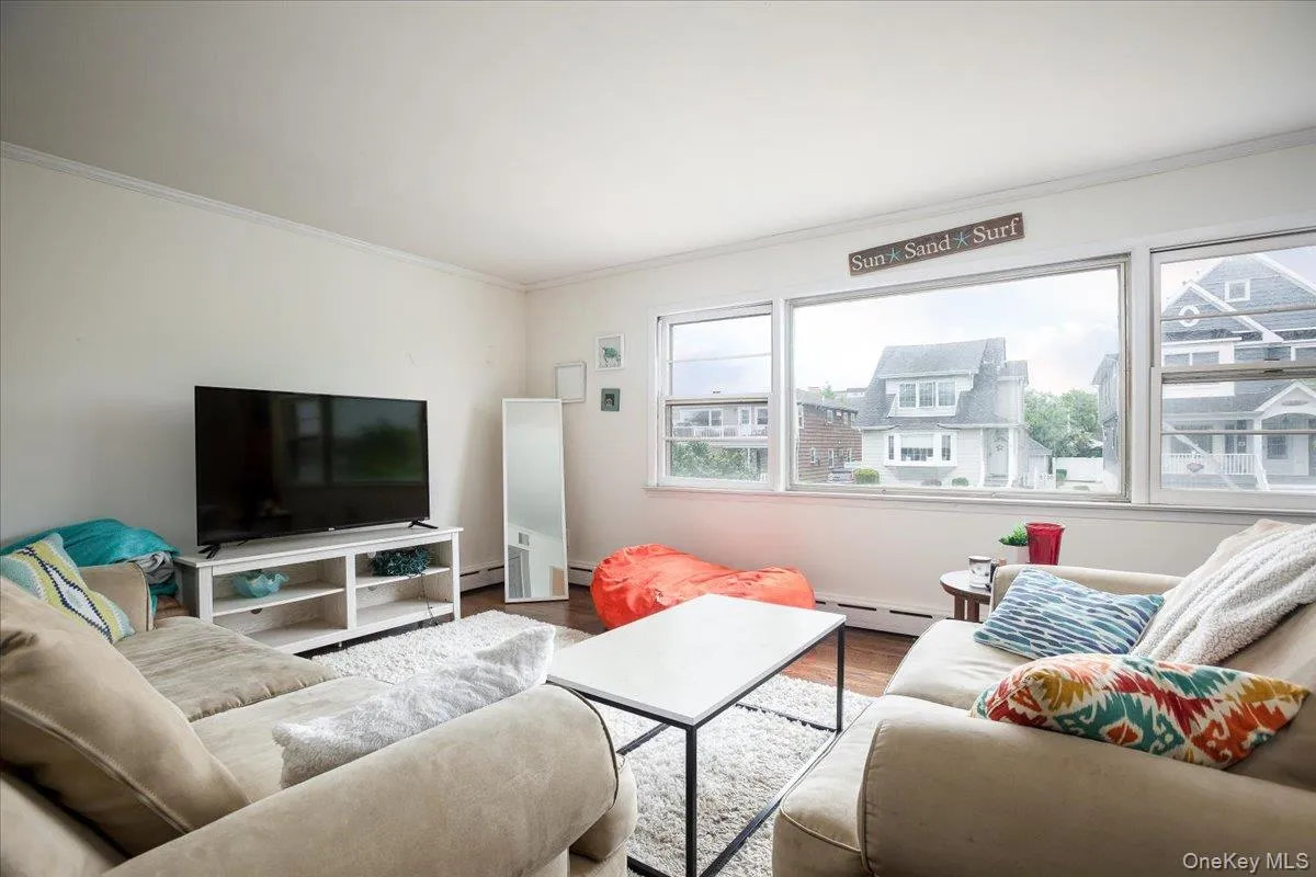 525 Beech Street, Long Beach, NY, 3 Bedrooms Bedrooms, 8 Rooms Rooms,2 BathroomsBathrooms,Residential Lease,For Rent,Beech,0,985378 525 Beech Street, Long Beach, NY, 3 Bedrooms Bedrooms, 8 Rooms Rooms,2 BathroomsBathrooms,Residential Lease,For Rent,Beech,0,985378