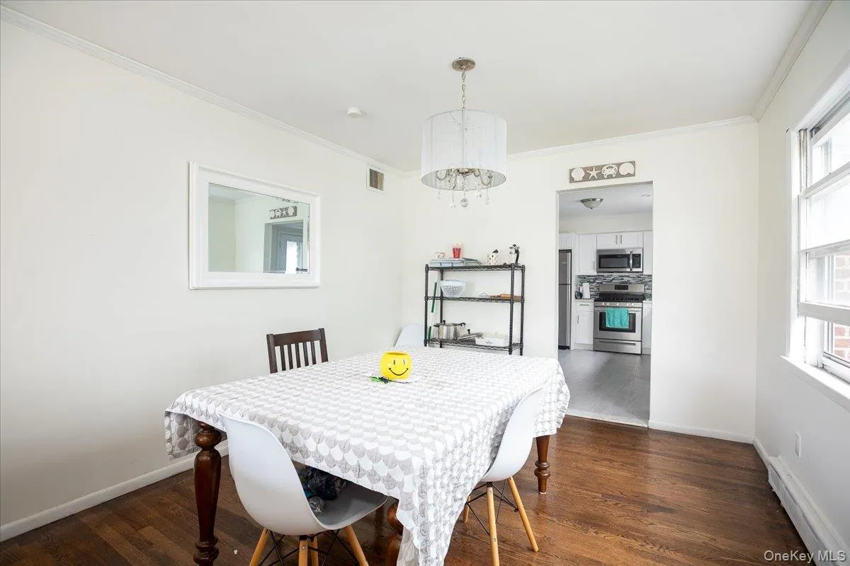 525 Beech Street, Long Beach, NY, 3 Bedrooms Bedrooms, 8 Rooms Rooms,2 BathroomsBathrooms,Residential Lease,For Rent,Beech,0,985378 525 Beech Street, Long Beach, NY, 3 Bedrooms Bedrooms, 8 Rooms Rooms,2 BathroomsBathrooms,Residential Lease,For Rent,Beech,0,985378