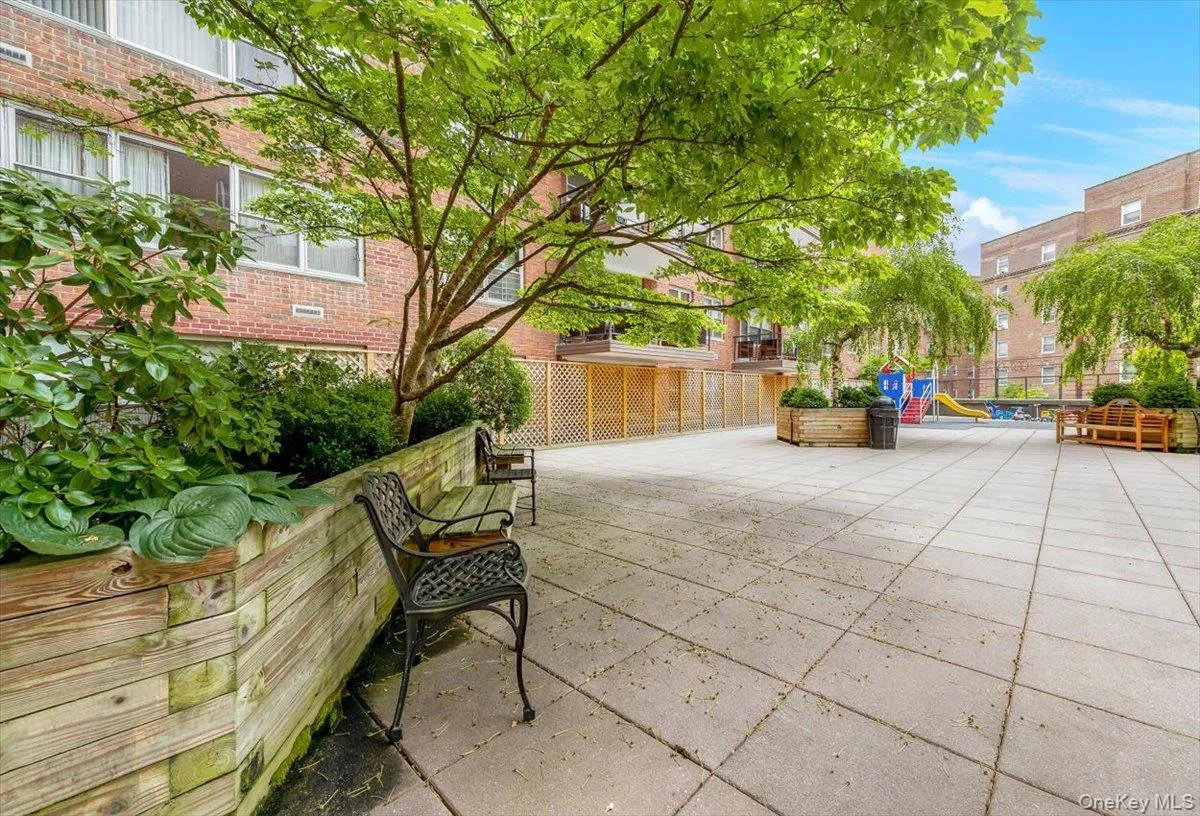 70-20 108 Street, New York, NY, 3 Bedrooms Bedrooms, 5 Rooms Rooms,2 BathroomsBathrooms,Residential,For Rent,108,0,985379 70-20 108 Street, New York, NY, 3 Bedrooms Bedrooms, 5 Rooms Rooms,2 BathroomsBathrooms,Residential,For Rent,108,0,985379