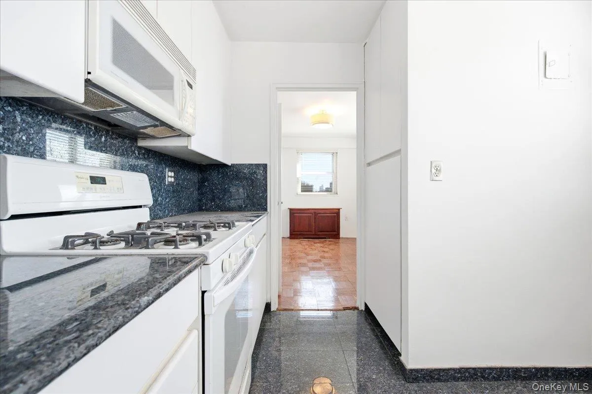70-20 108 Street, New York, NY, 3 Bedrooms Bedrooms, 5 Rooms Rooms,2 BathroomsBathrooms,Residential,For Rent,108,0,985379 70-20 108 Street, New York, NY, 3 Bedrooms Bedrooms, 5 Rooms Rooms,2 BathroomsBathrooms,Residential,For Rent,108,0,985379