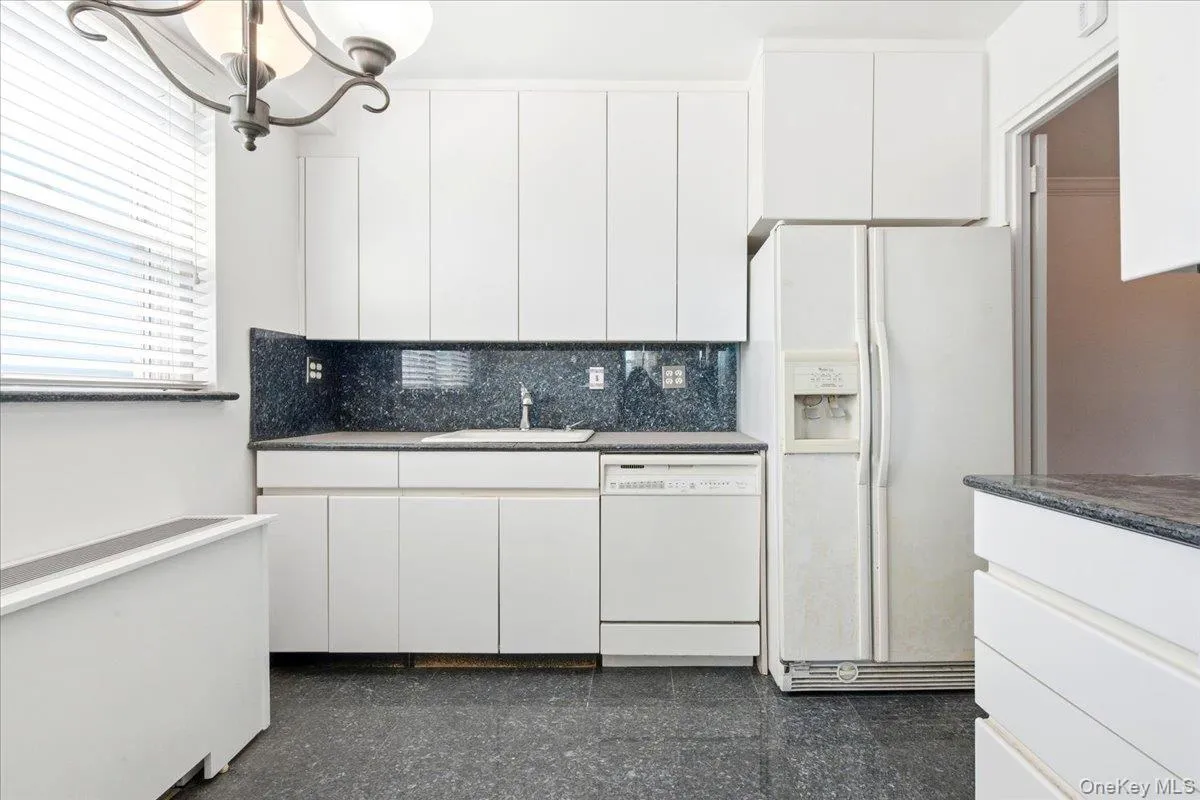 70-20 108 Street, New York, NY, 3 Bedrooms Bedrooms, 5 Rooms Rooms,2 BathroomsBathrooms,Residential,For Rent,108,0,985379 70-20 108 Street, New York, NY, 3 Bedrooms Bedrooms, 5 Rooms Rooms,2 BathroomsBathrooms,Residential,For Rent,108,0,985379