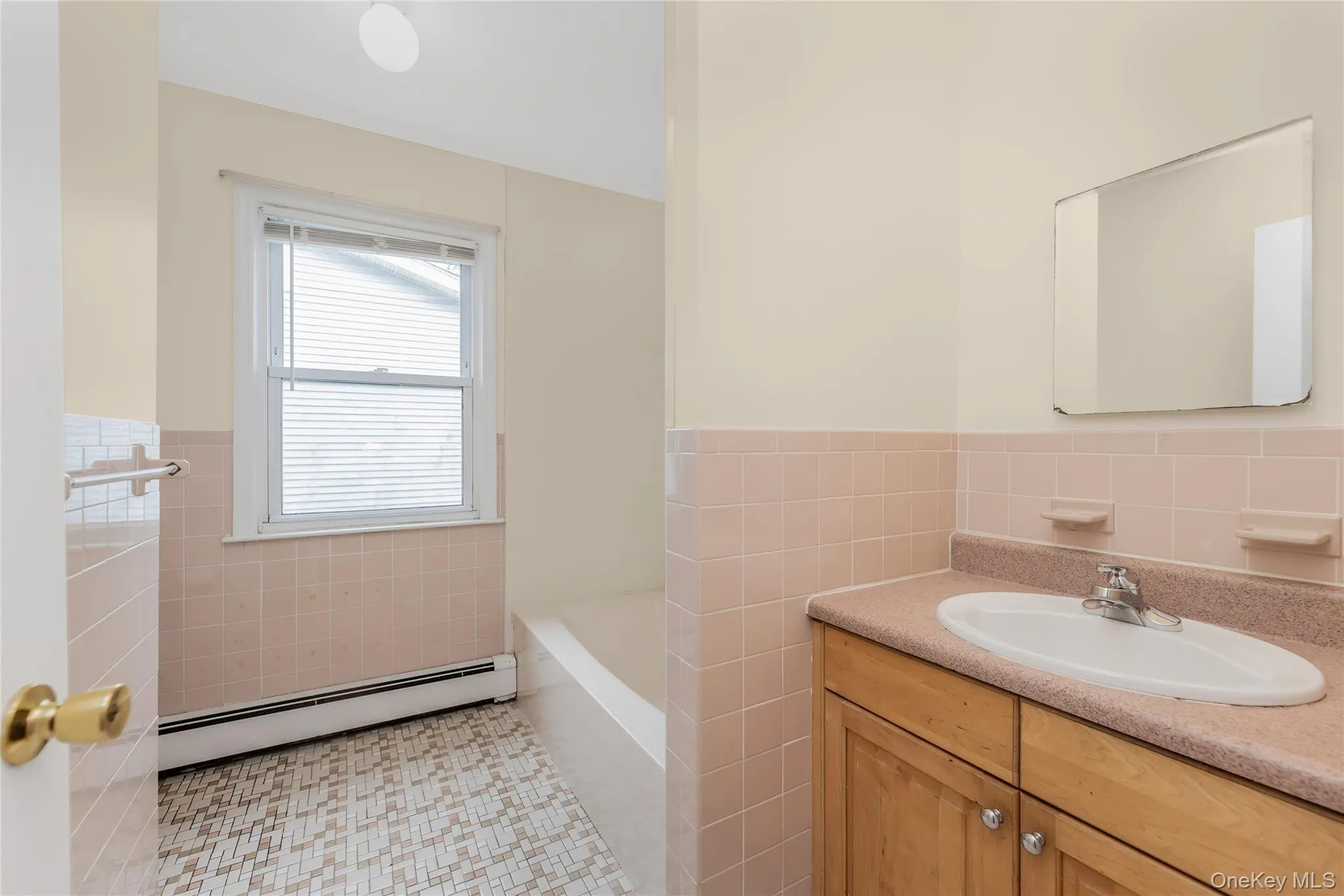 26 Fairview Avenue, White Plains, NY, 3 Bedrooms Bedrooms, 6 Rooms Rooms,1 BathroomBathrooms,Residential Lease,For Rent,Fairview,0,985402 26 Fairview Avenue, White Plains, NY, 3 Bedrooms Bedrooms, 6 Rooms Rooms,1 BathroomBathrooms,Residential Lease,For Rent,Fairview,0,985402