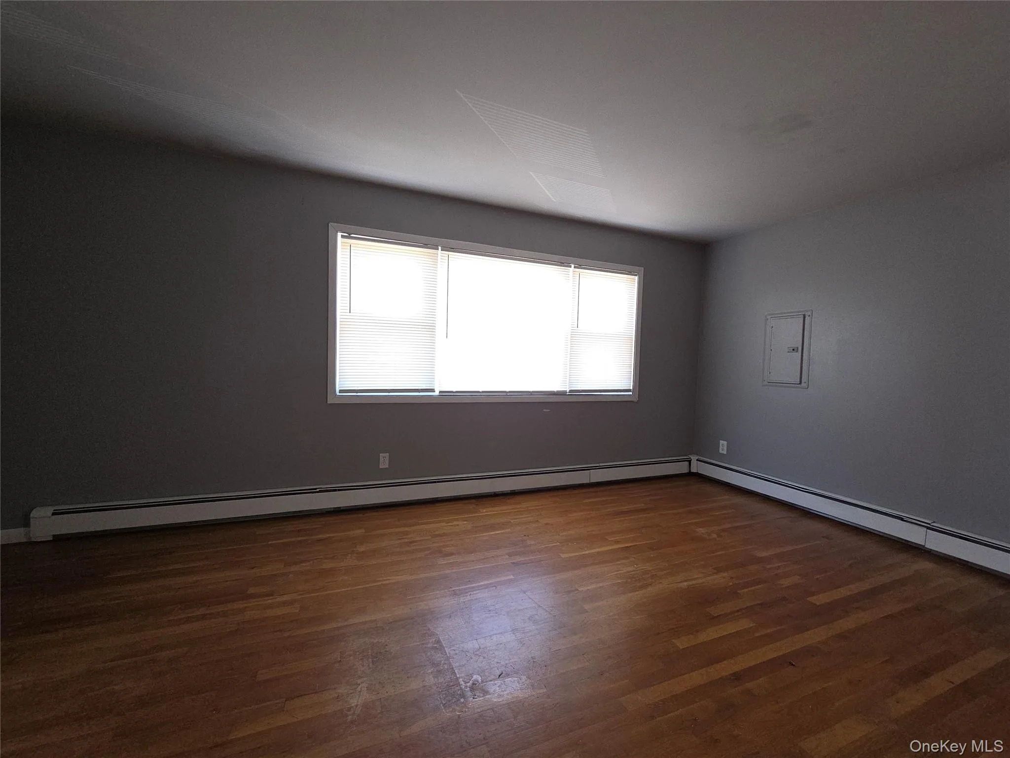 657 Delaware Avenue, Babylon, NY, 3 Bedrooms Bedrooms, 6 Rooms Rooms,1 BathroomBathrooms,Residential Lease,For Rent,Delaware,0,985424 657 Delaware Avenue, Babylon, NY, 3 Bedrooms Bedrooms, 6 Rooms Rooms,1 BathroomBathrooms,Residential Lease,For Rent,Delaware,0,985424