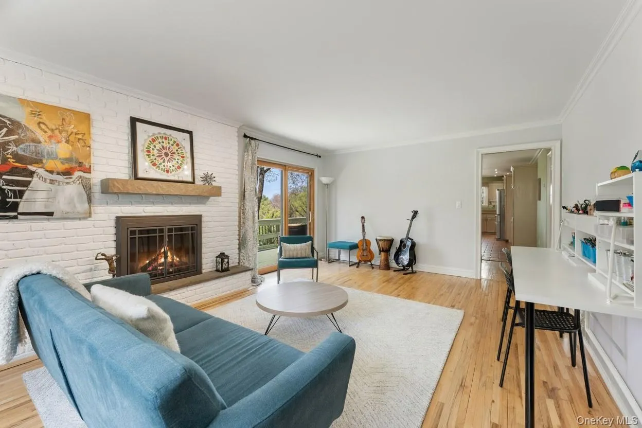 191 Prospect Avenue, Greenburgh, NY, 4 Bedrooms Bedrooms, 10 Rooms Rooms,2 BathroomsBathrooms,Residential,For Rent,Prospect,0,985441 191 Prospect Avenue, Greenburgh, NY, 4 Bedrooms Bedrooms, 10 Rooms Rooms,2 BathroomsBathrooms,Residential,For Rent,Prospect,0,985441