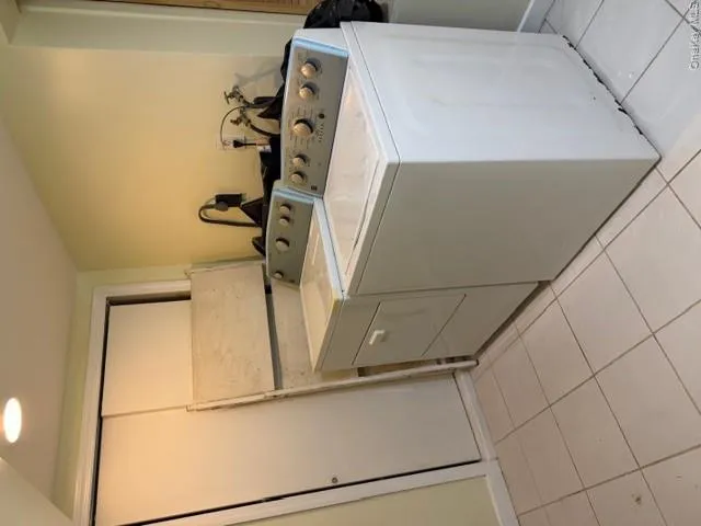 71 Carmans Road, Oyster Bay, NY, 6 Bedrooms Bedrooms, 12 Rooms Rooms,3 BathroomsBathrooms,Residential Lease,For Rent,Carmans,0,985450 71 Carmans Road, Oyster Bay, NY, 6 Bedrooms Bedrooms, 12 Rooms Rooms,3 BathroomsBathrooms,Residential Lease,For Rent,Carmans,0,985450
