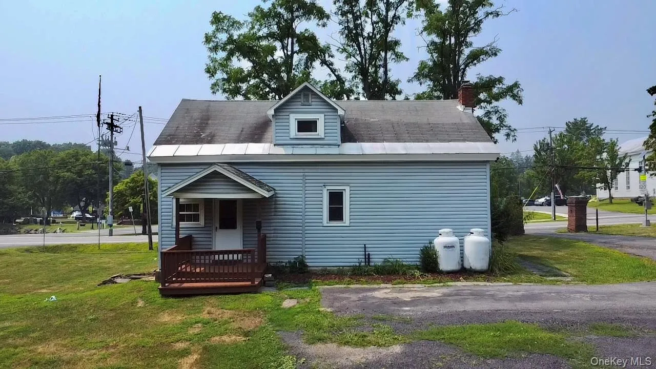 11184 State Route 32, Greenville, NY, 3 Bedrooms Bedrooms, 7 Rooms Rooms,1 BathroomBathrooms,Residential Sale,For Rent,State Route 32,0,985455 11184 State Route 32, Greenville, NY, 3 Bedrooms Bedrooms, 7 Rooms Rooms,1 BathroomBathrooms,Residential Sale,For Rent,State Route 32,0,985455