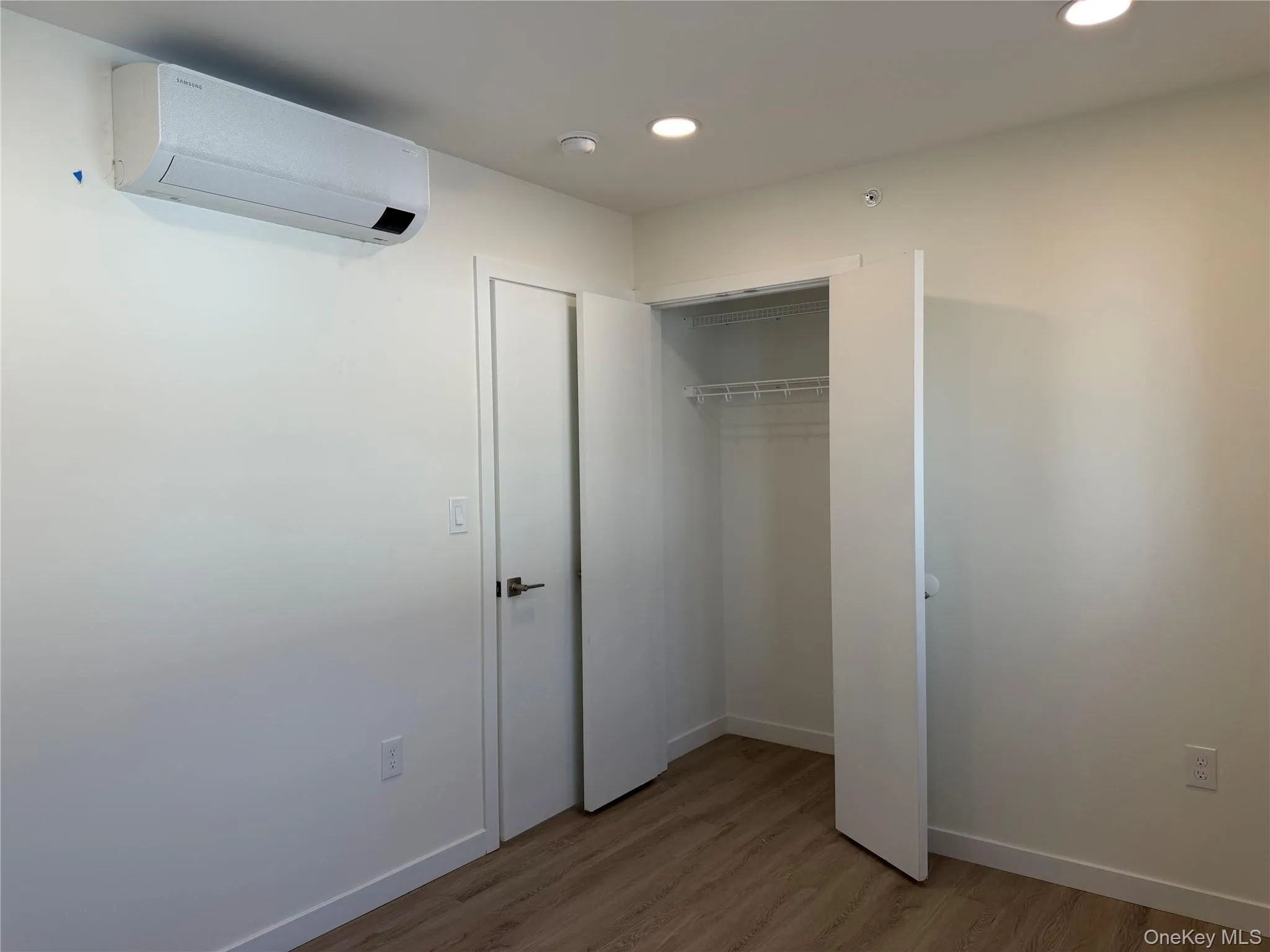 5 Colonial Drive, Wappinger, NY, 2 Bedrooms Bedrooms, 6 Rooms Rooms,1 BathroomBathrooms,Residential Lease,For Rent,Colonial,0,985456 5 Colonial Drive, Wappinger, NY, 2 Bedrooms Bedrooms, 6 Rooms Rooms,1 BathroomBathrooms,Residential Lease,For Rent,Colonial,0,985456