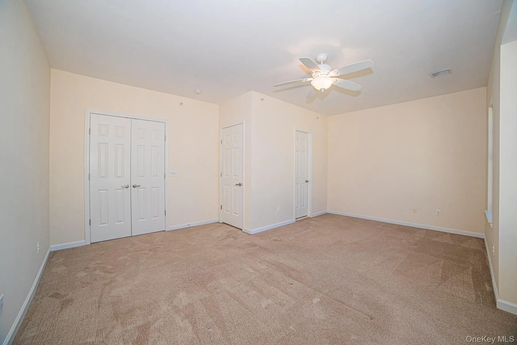 24 Robert Court Street, Babylon, NY, 1 Bedroom Bedrooms, 3 Rooms Rooms,1 BathroomBathrooms,Residential Lease,For Rent,Robert Court,0,985504 24 Robert Court Street, Babylon, NY, 1 Bedroom Bedrooms, 3 Rooms Rooms,1 BathroomBathrooms,Residential Lease,For Rent,Robert Court,0,985504