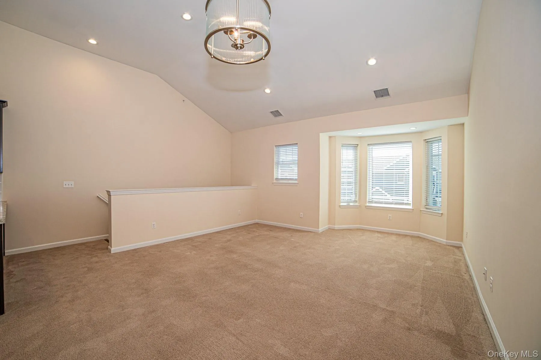 24 Robert Court Street, Babylon, NY, 1 Bedroom Bedrooms, 3 Rooms Rooms,1 BathroomBathrooms,Residential Lease,For Rent,Robert Court,0,985504 24 Robert Court Street, Babylon, NY, 1 Bedroom Bedrooms, 3 Rooms Rooms,1 BathroomBathrooms,Residential Lease,For Rent,Robert Court,0,985504