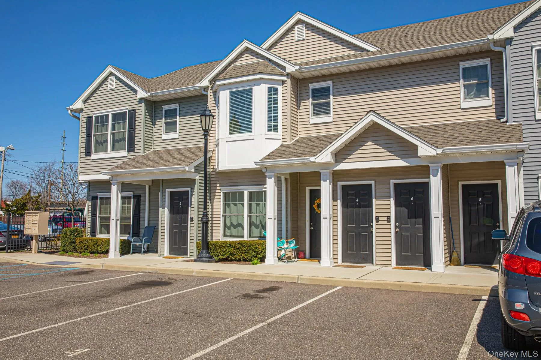 24 Robert Court Street, Babylon, NY, 1 Bedroom Bedrooms, 3 Rooms Rooms,1 BathroomBathrooms,Residential Lease,For Rent,Robert Court,0,985504 24 Robert Court Street, Babylon, NY, 1 Bedroom Bedrooms, 3 Rooms Rooms,1 BathroomBathrooms,Residential Lease,For Rent,Robert Court,0,985504