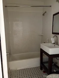 12161 Flatlands Avenue, New York, NY, 2 Bedrooms Bedrooms, 5 Rooms Rooms,2 BathroomsBathrooms,Residential Sale,For Rent,Flatlands,0,985518 12161 Flatlands Avenue, New York, NY, 2 Bedrooms Bedrooms, 5 Rooms Rooms,2 BathroomsBathrooms,Residential Sale,For Rent,Flatlands,0,985518