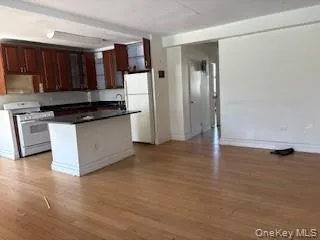 12161 Flatlands Avenue, New York, NY, 2 Bedrooms Bedrooms, 5 Rooms Rooms,2 BathroomsBathrooms,Residential Sale,For Rent,Flatlands,0,985518 12161 Flatlands Avenue, New York, NY, 2 Bedrooms Bedrooms, 5 Rooms Rooms,2 BathroomsBathrooms,Residential Sale,For Rent,Flatlands,0,985518