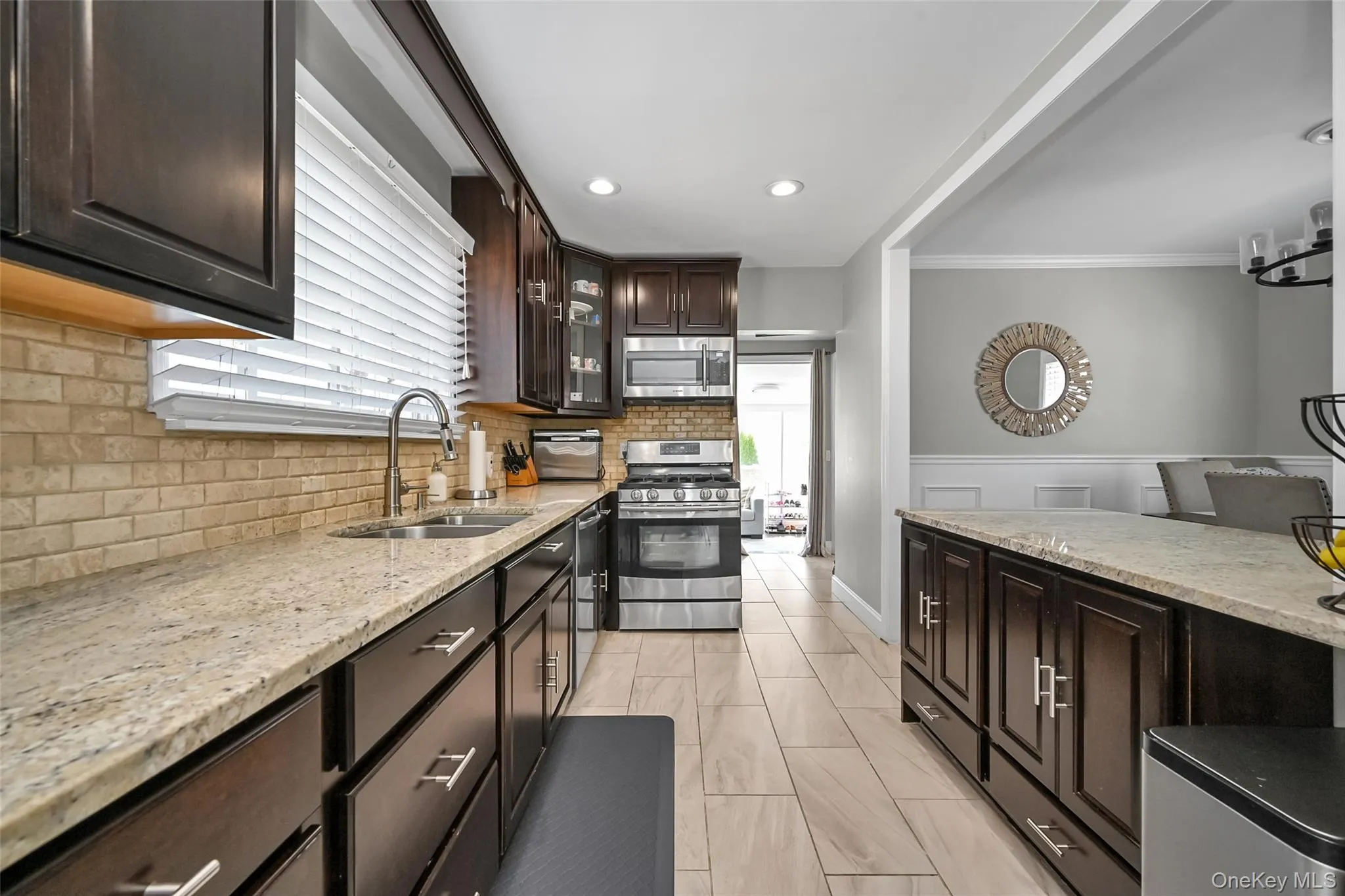187 Memphis Avenue, Hempstead, NY, 3 Bedrooms Bedrooms, 7 Rooms Rooms,2 BathroomsBathrooms,Residential,For Rent,Memphis,0,985521 187 Memphis Avenue, Hempstead, NY, 3 Bedrooms Bedrooms, 7 Rooms Rooms,2 BathroomsBathrooms,Residential,For Rent,Memphis,0,985521