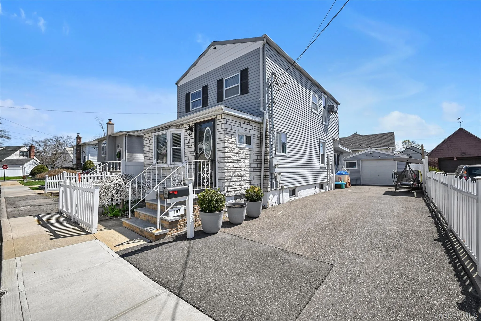 187 Memphis Avenue, Hempstead, NY, 3 Bedrooms Bedrooms, 7 Rooms Rooms,2 BathroomsBathrooms,Residential,For Rent,Memphis,0,985521 187 Memphis Avenue, Hempstead, NY, 3 Bedrooms Bedrooms, 7 Rooms Rooms,2 BathroomsBathrooms,Residential,For Rent,Memphis,0,985521