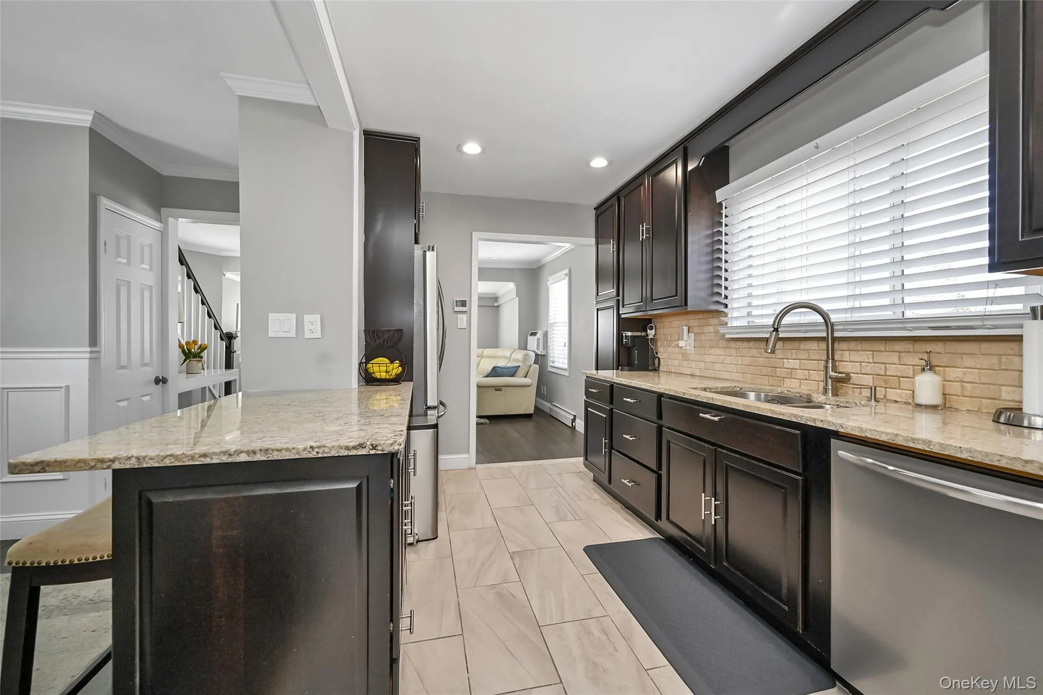 187 Memphis Avenue, Hempstead, NY, 3 Bedrooms Bedrooms, 7 Rooms Rooms,2 BathroomsBathrooms,Residential,For Rent,Memphis,0,985521 187 Memphis Avenue, Hempstead, NY, 3 Bedrooms Bedrooms, 7 Rooms Rooms,2 BathroomsBathrooms,Residential,For Rent,Memphis,0,985521