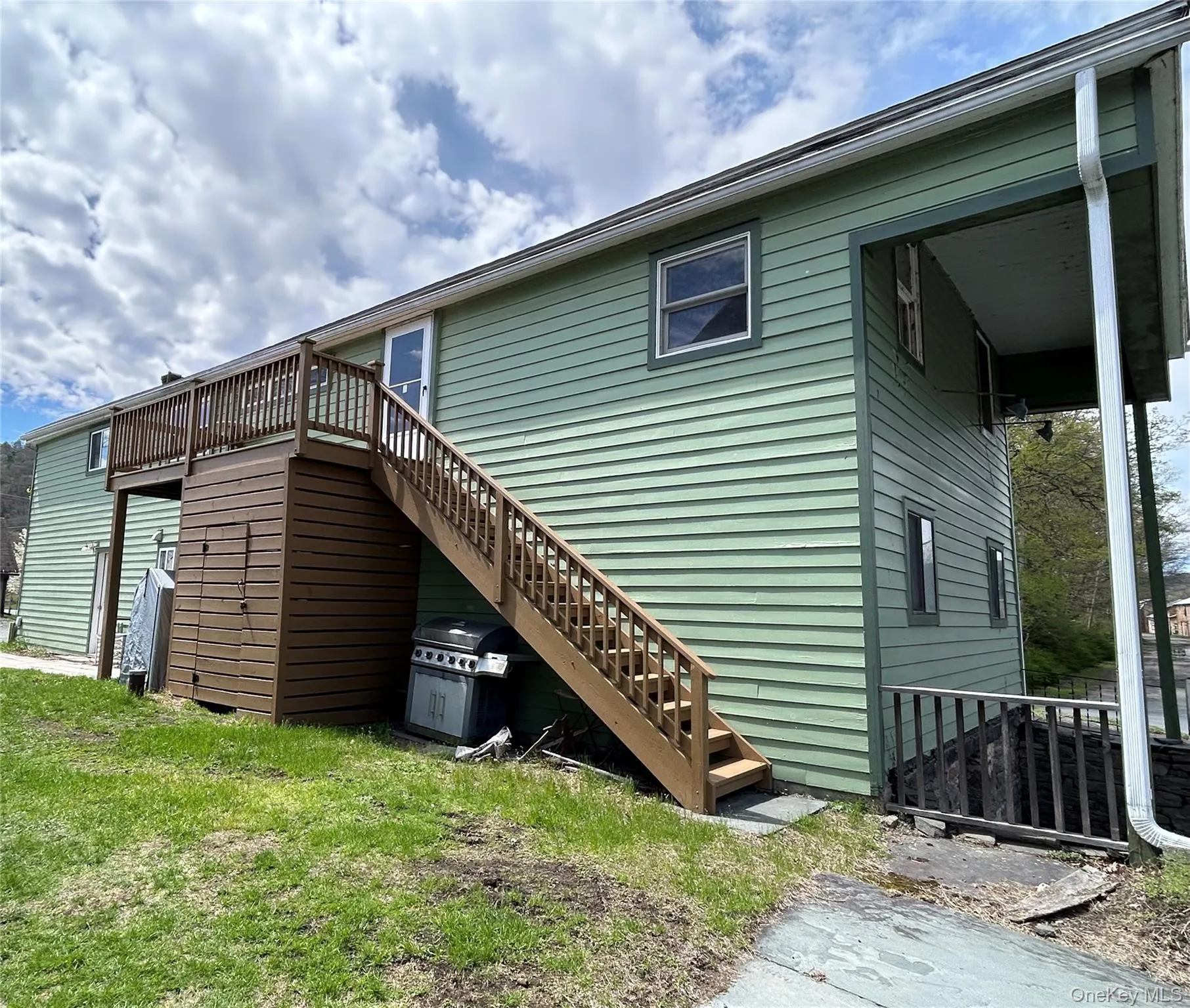 100 Richardson Avenue, Out Of Area, PA, 3 Bedrooms Bedrooms, 7 Rooms Rooms,1 BathroomBathrooms,Residential Lease,For Rent,Richardson,0,985536 100 Richardson Avenue, Out Of Area, PA, 3 Bedrooms Bedrooms, 7 Rooms Rooms,1 BathroomBathrooms,Residential Lease,For Rent,Richardson,0,985536