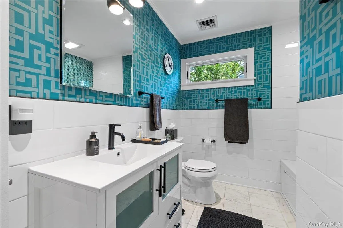 94 Hands Creek Road, East Hampton, NY, 4 Bedrooms Bedrooms, 10 Rooms Rooms,3 BathroomsBathrooms,Residential Lease,For Rent,Hands Creek,0,985538 94 Hands Creek Road, East Hampton, NY, 4 Bedrooms Bedrooms, 10 Rooms Rooms,3 BathroomsBathrooms,Residential Lease,For Rent,Hands Creek,0,985538