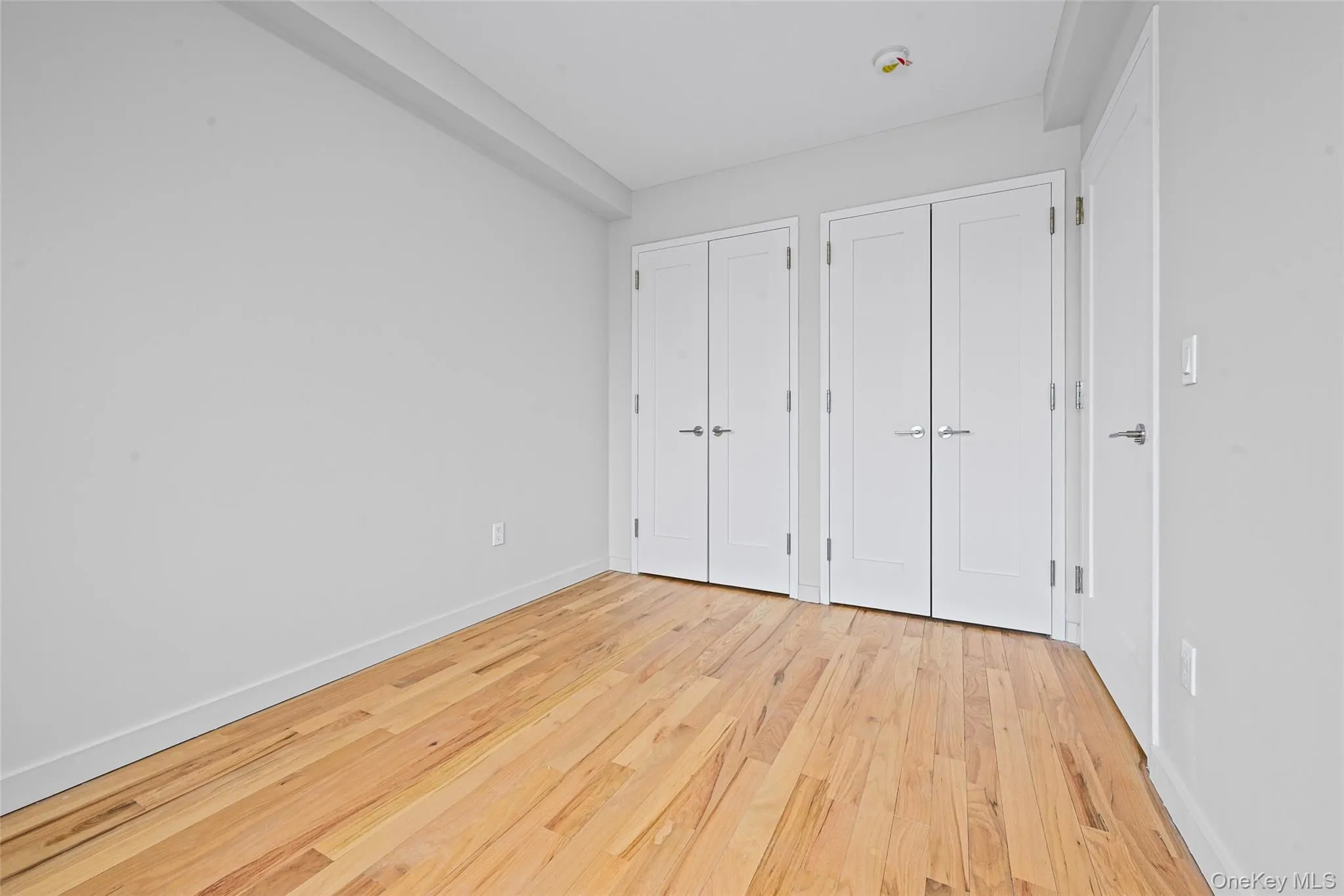 444 Graham Avenue, New York, NY, 1 Bedroom Bedrooms, 2 Rooms Rooms,1 BathroomBathrooms,Residential Lease,For Rent,Graham,0,985539 444 Graham Avenue, New York, NY, 1 Bedroom Bedrooms, 2 Rooms Rooms,1 BathroomBathrooms,Residential Lease,For Rent,Graham,0,985539