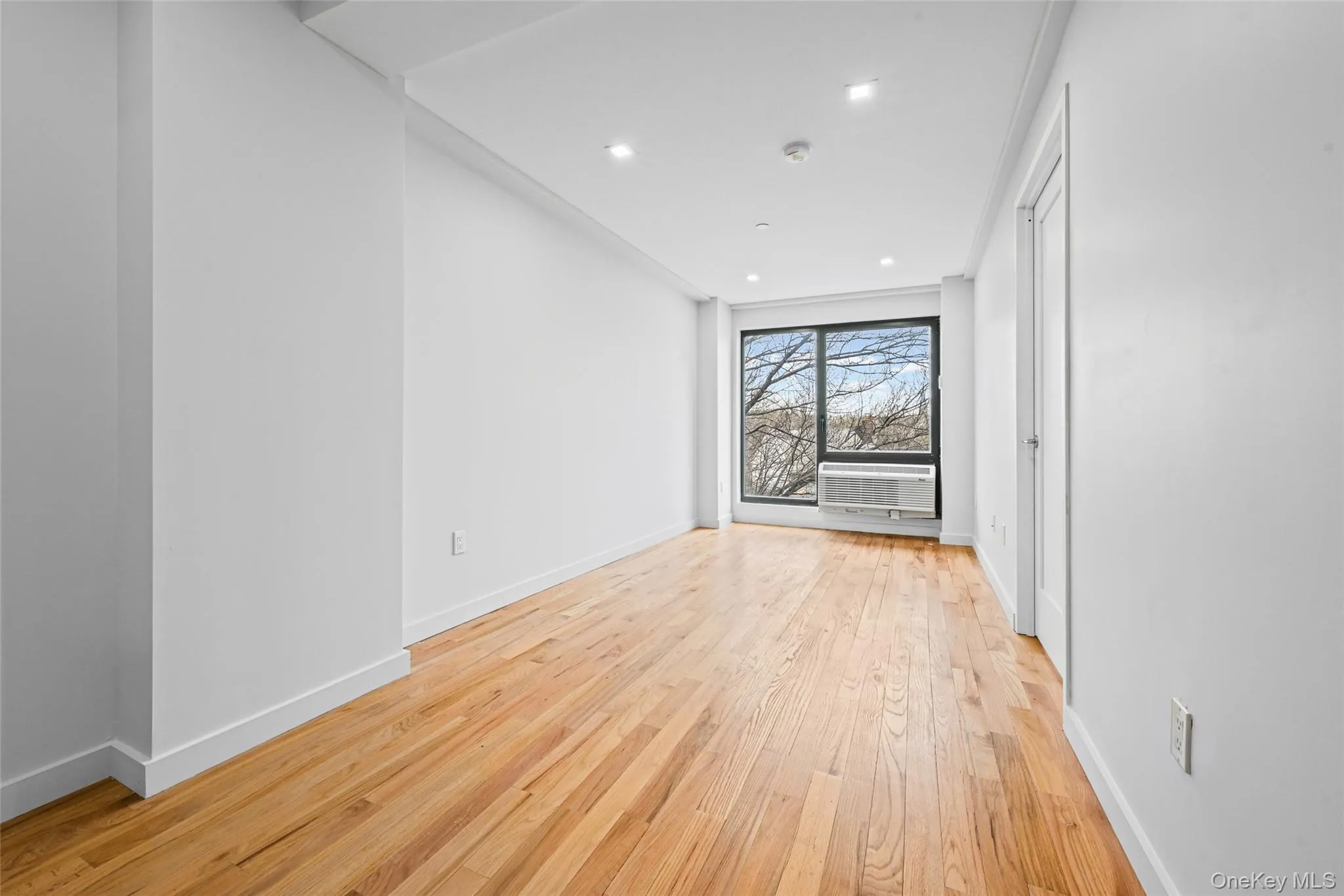 444 Graham Avenue, New York, NY, 1 Bedroom Bedrooms, 2 Rooms Rooms,1 BathroomBathrooms,Residential Lease,For Rent,Graham,0,985539 444 Graham Avenue, New York, NY, 1 Bedroom Bedrooms, 2 Rooms Rooms,1 BathroomBathrooms,Residential Lease,For Rent,Graham,0,985539
