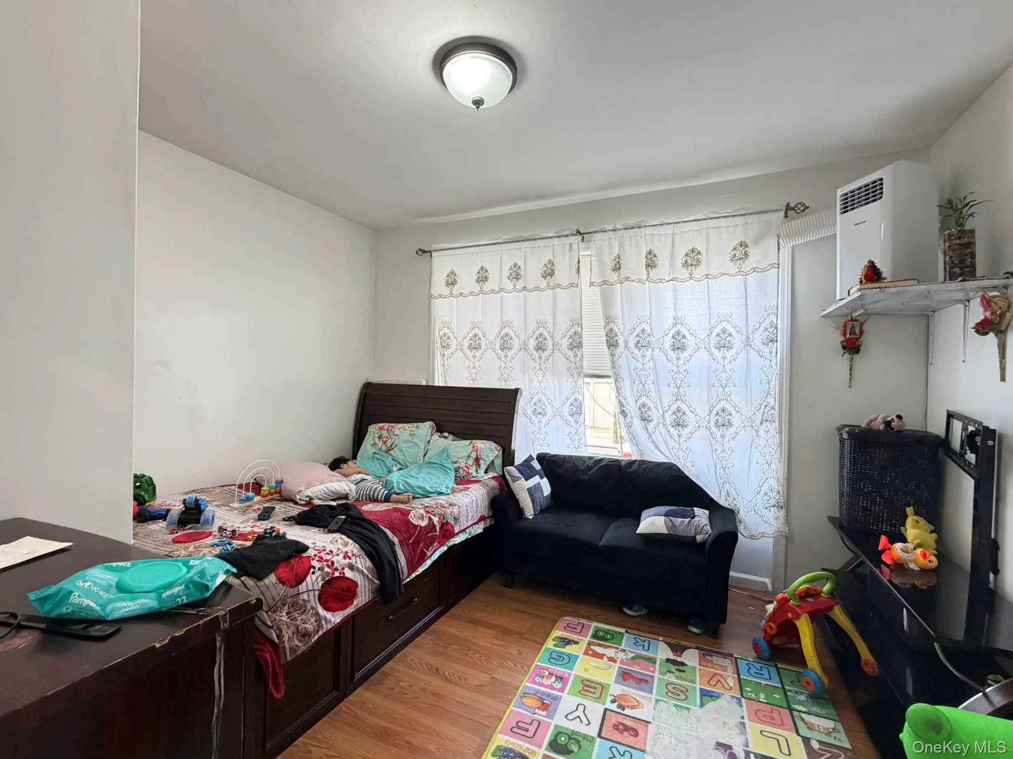 100-04 Spruce Street, New York, NY, 12 Bedrooms Bedrooms, 32 Rooms Rooms,6 BathroomsBathrooms,Residential,For Rent,Spruce,0,985544 100-04 Spruce Street, New York, NY, 12 Bedrooms Bedrooms, 32 Rooms Rooms,6 BathroomsBathrooms,Residential,For Rent,Spruce,0,985544