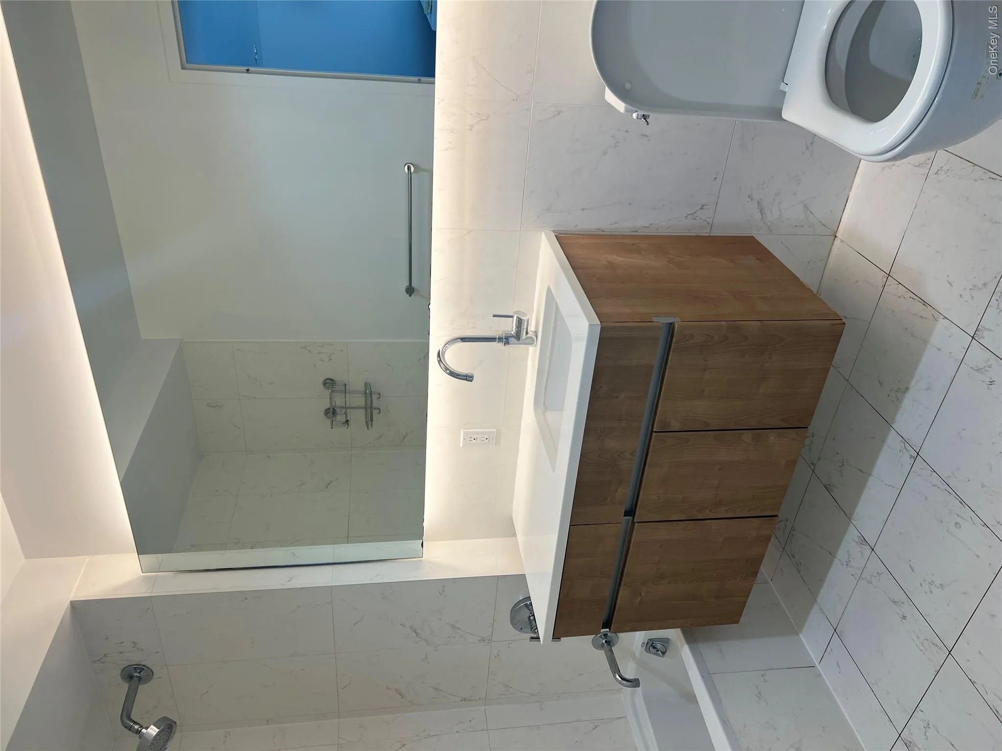 11-25 45th Avenue, New York, NY, 1 Bedroom Bedrooms, 3 Rooms Rooms,1 BathroomBathrooms,Residential Lease,For Rent,45th,0,985548 11-25 45th Avenue, New York, NY, 1 Bedroom Bedrooms, 3 Rooms Rooms,1 BathroomBathrooms,Residential Lease,For Rent,45th,0,985548