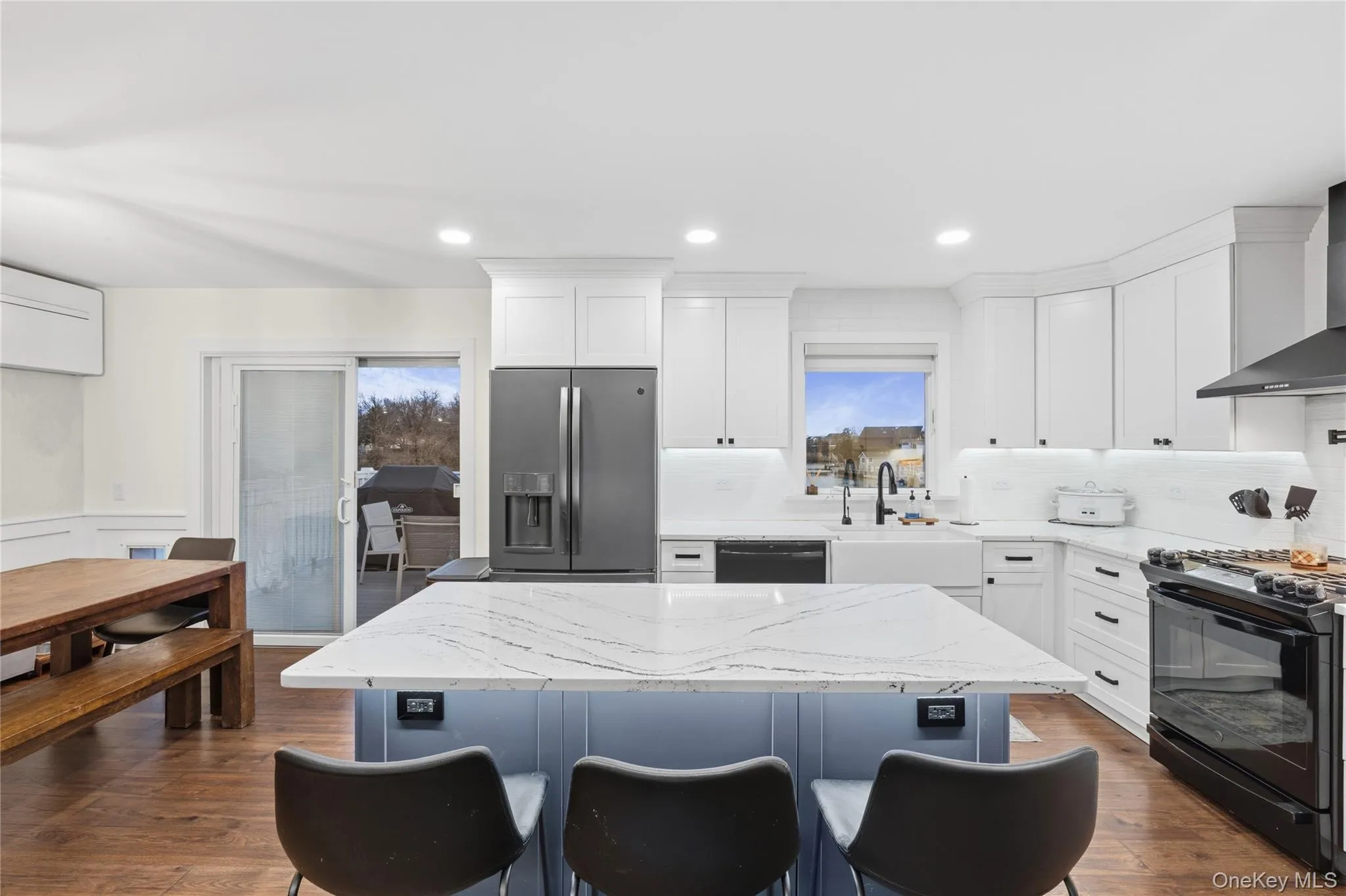 2689 Riverside Avenue, Hempstead, NY, 5 Bedrooms Bedrooms, 12 Rooms Rooms,4 BathroomsBathrooms,Residential,For Rent,Riverside,0,985560 2689 Riverside Avenue, Hempstead, NY, 5 Bedrooms Bedrooms, 12 Rooms Rooms,4 BathroomsBathrooms,Residential,For Rent,Riverside,0,985560