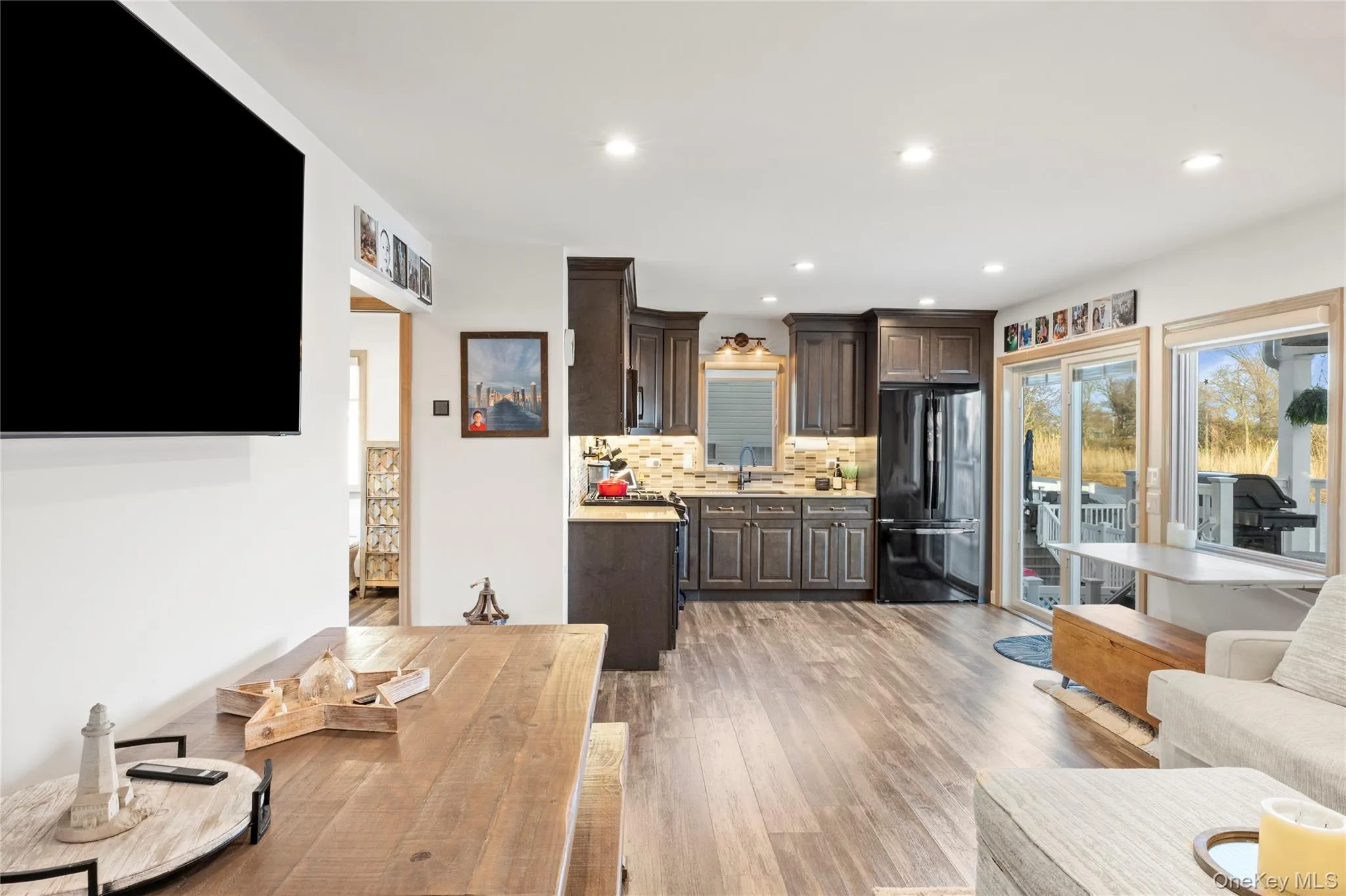 2689 Riverside Avenue, Hempstead, NY, 5 Bedrooms Bedrooms, 12 Rooms Rooms,4 BathroomsBathrooms,Residential,For Rent,Riverside,0,985560 2689 Riverside Avenue, Hempstead, NY, 5 Bedrooms Bedrooms, 12 Rooms Rooms,4 BathroomsBathrooms,Residential,For Rent,Riverside,0,985560