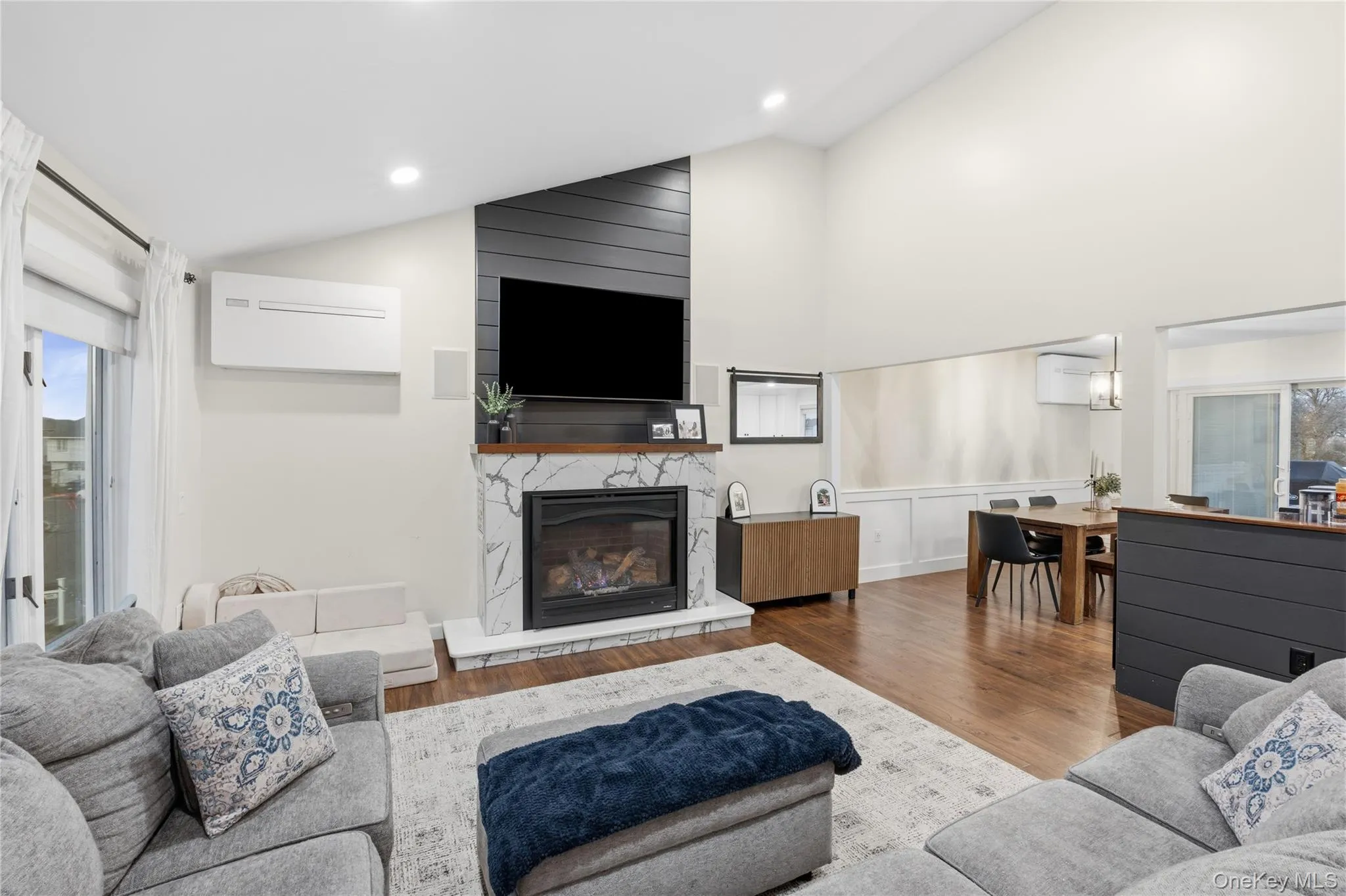 2689 Riverside Avenue, Hempstead, NY, 5 Bedrooms Bedrooms, 12 Rooms Rooms,4 BathroomsBathrooms,Residential,For Rent,Riverside,0,985560 2689 Riverside Avenue, Hempstead, NY, 5 Bedrooms Bedrooms, 12 Rooms Rooms,4 BathroomsBathrooms,Residential,For Rent,Riverside,0,985560
