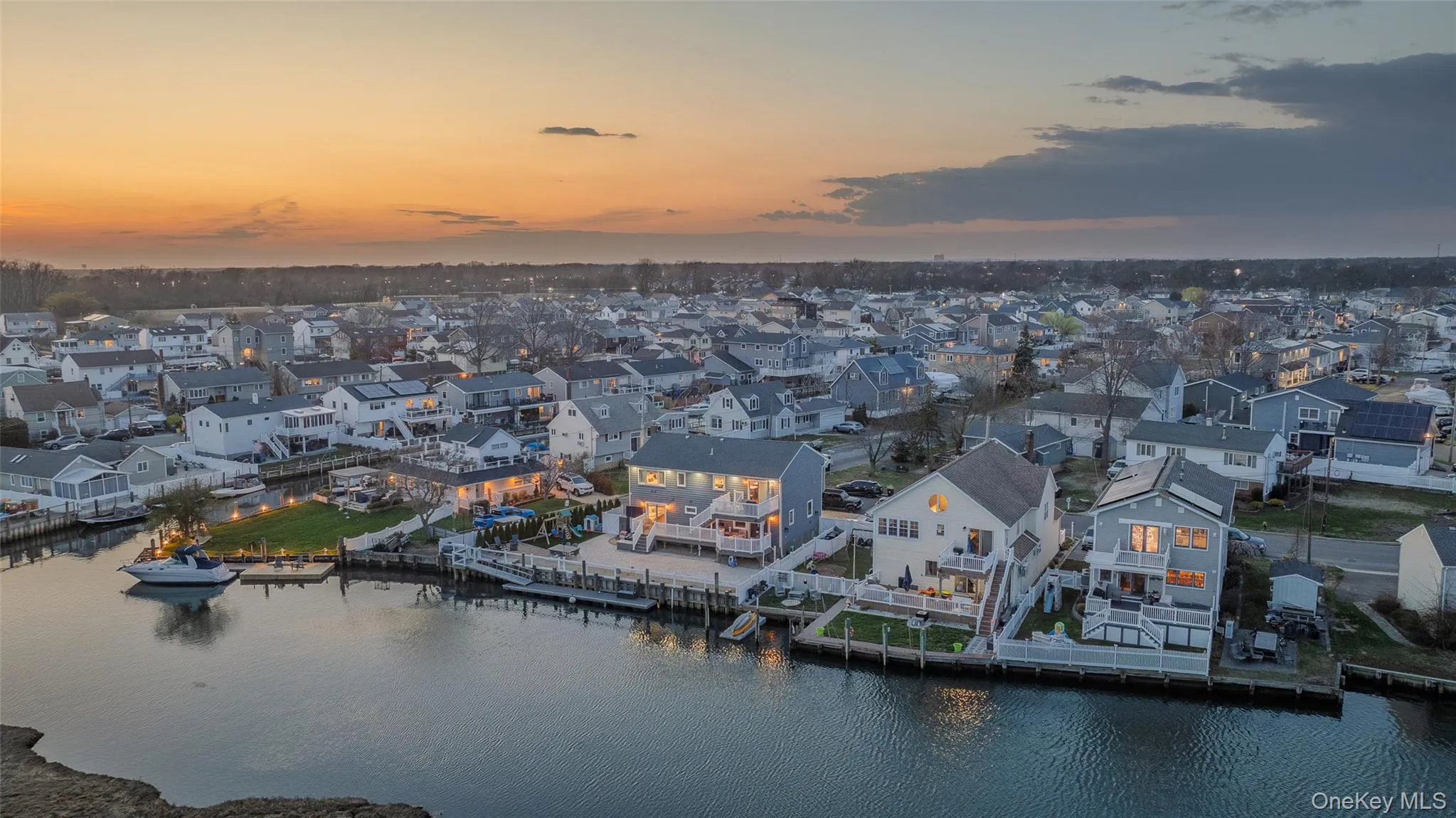 2689 Riverside Avenue, Hempstead, NY, 5 Bedrooms Bedrooms, 12 Rooms Rooms,4 BathroomsBathrooms,Residential,For Rent,Riverside,0,985560 2689 Riverside Avenue, Hempstead, NY, 5 Bedrooms Bedrooms, 12 Rooms Rooms,4 BathroomsBathrooms,Residential,For Rent,Riverside,0,985560