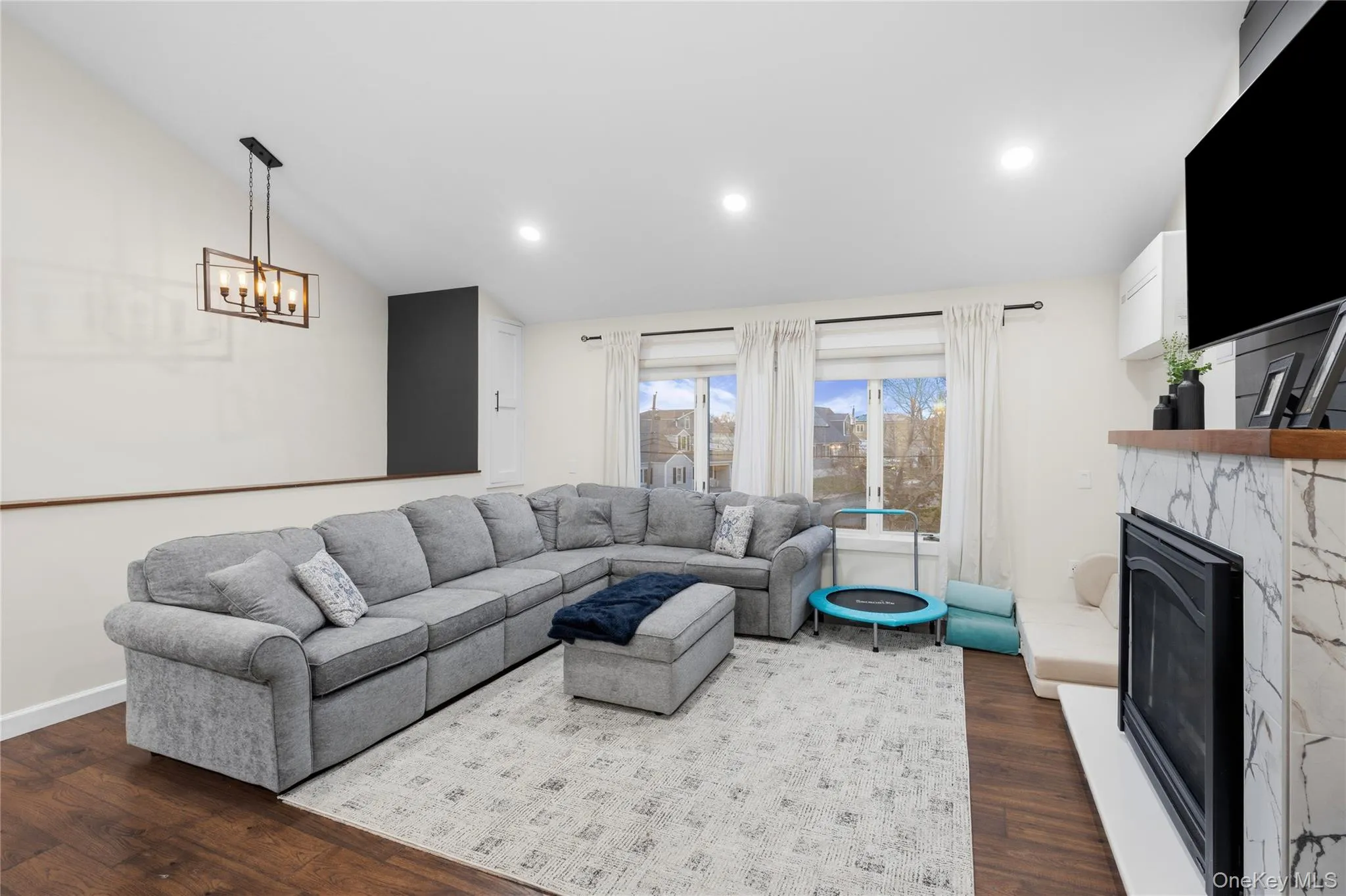2689 Riverside Avenue, Hempstead, NY, 5 Bedrooms Bedrooms, 12 Rooms Rooms,4 BathroomsBathrooms,Residential,For Rent,Riverside,0,985560 2689 Riverside Avenue, Hempstead, NY, 5 Bedrooms Bedrooms, 12 Rooms Rooms,4 BathroomsBathrooms,Residential,For Rent,Riverside,0,985560