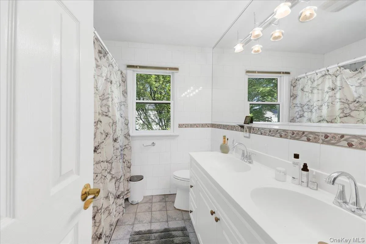 Bathroom Bathroom