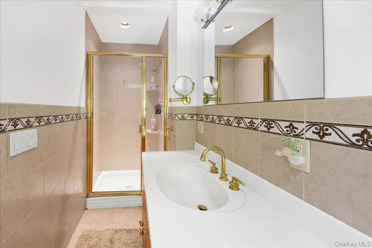 Bathroom Bathroom