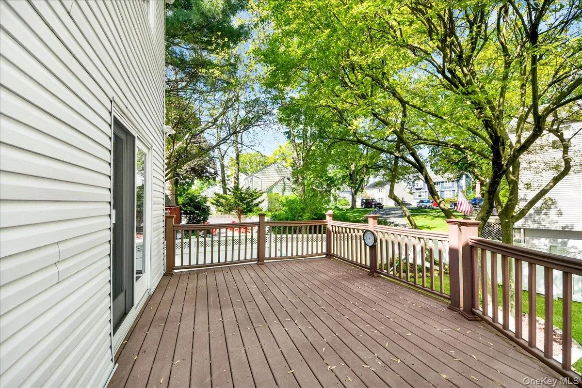 Deck Deck
