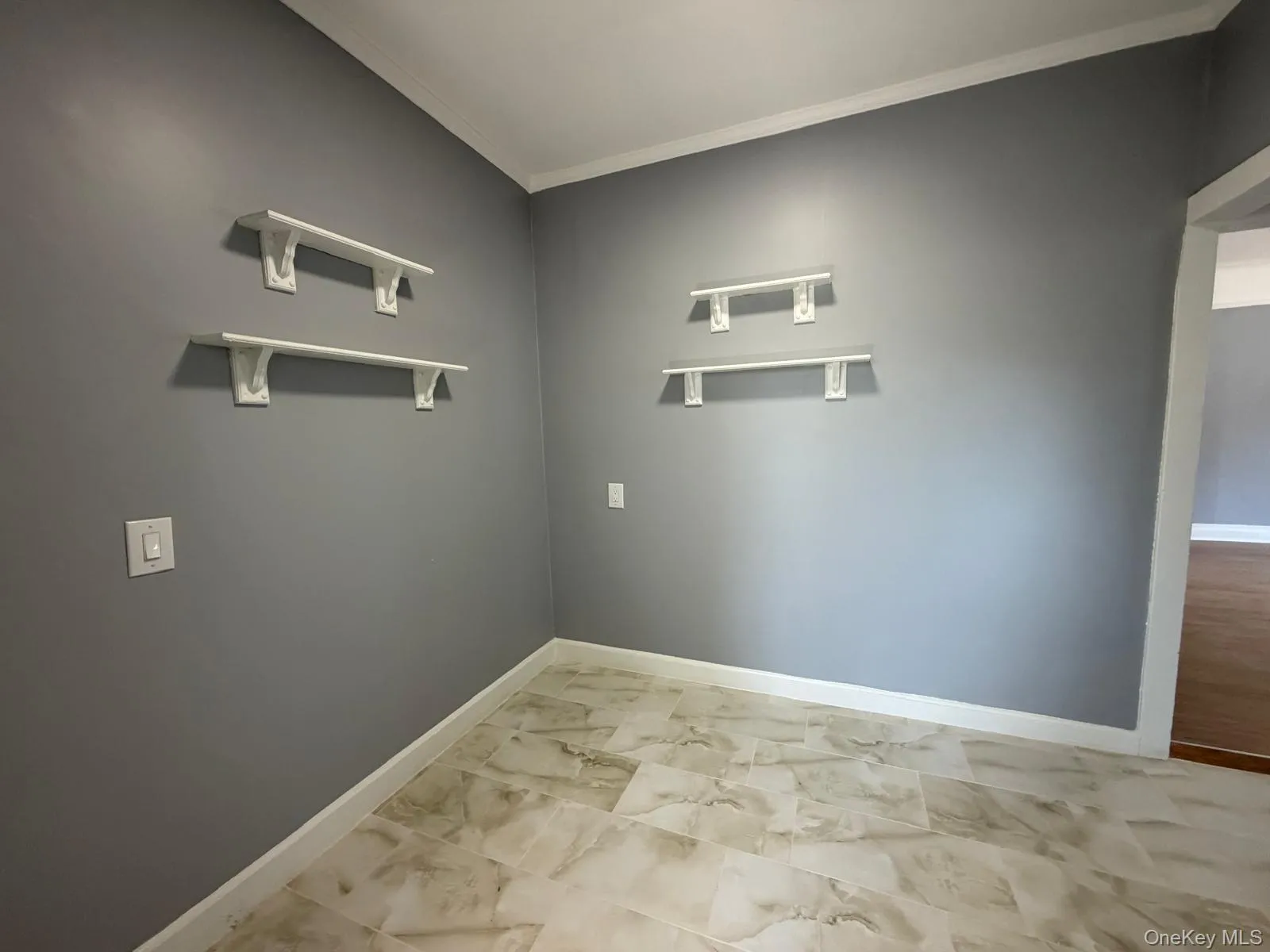 24 Doxsey Place, Hempstead, NY, 2 Bedrooms Bedrooms, 6 Rooms Rooms,1 BathroomBathrooms,Residential Lease,For Rent,Doxsey,0,985569 24 Doxsey Place, Hempstead, NY, 2 Bedrooms Bedrooms, 6 Rooms Rooms,1 BathroomBathrooms,Residential Lease,For Rent,Doxsey,0,985569