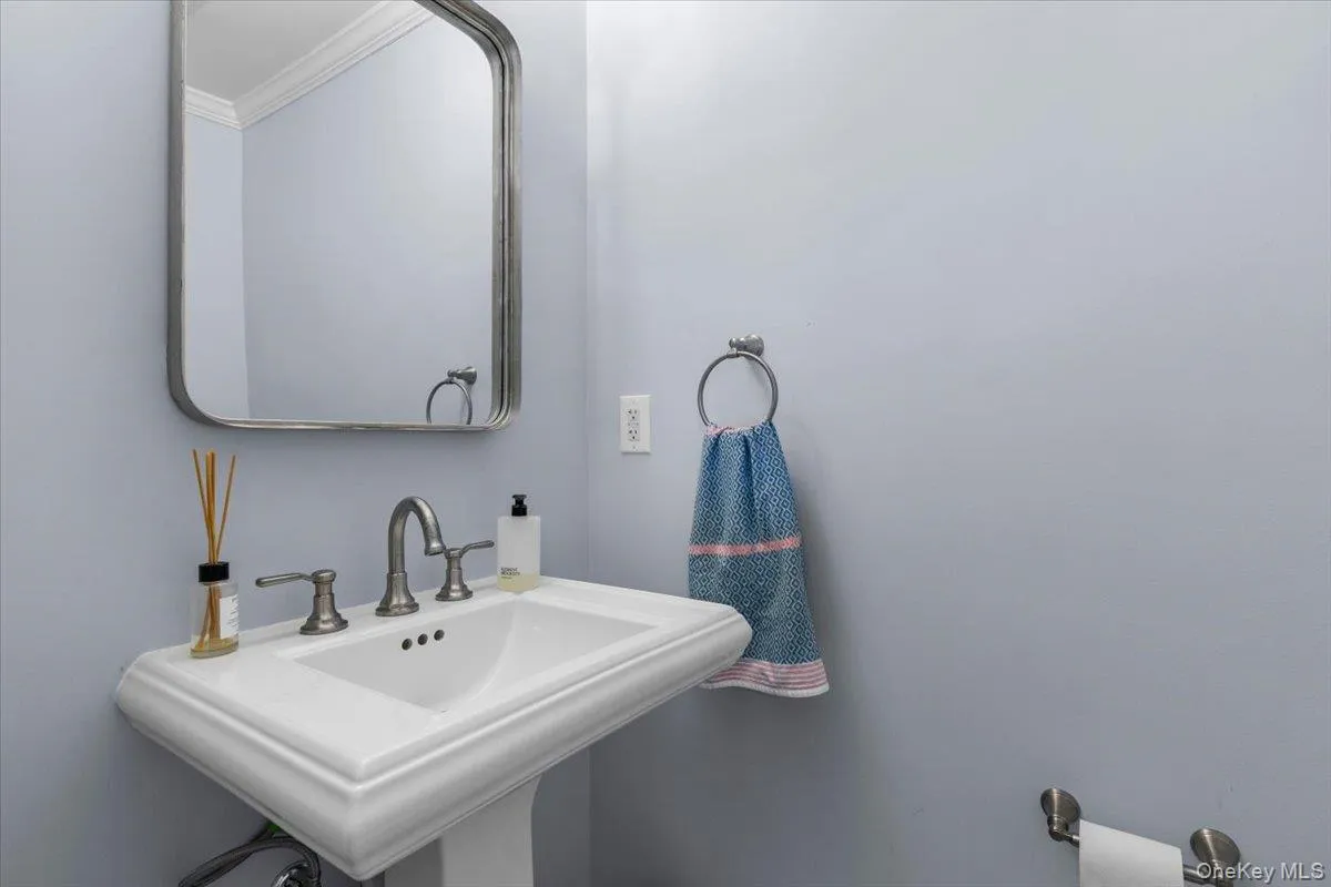 New Powder Room in Entry Hall. New Powder Room in Entry Hall.