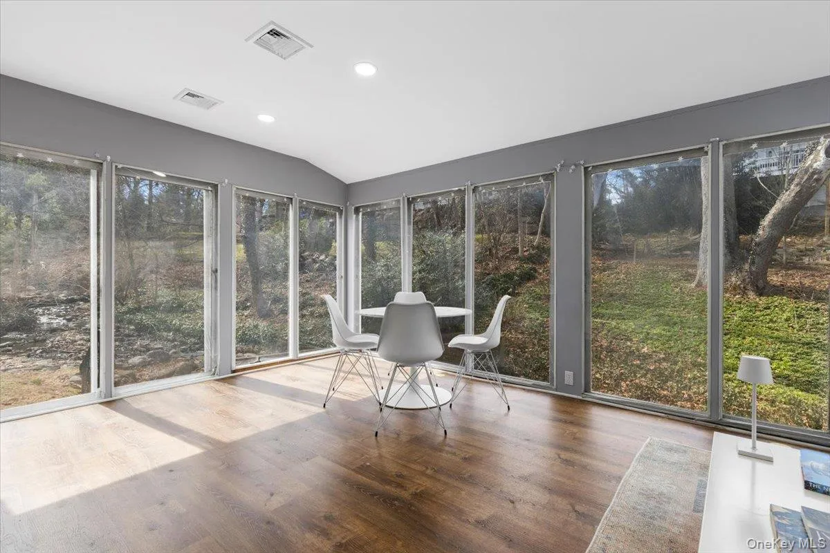 Breakfast Area with views of the lush property. Breakfast Area with views of the lush property.