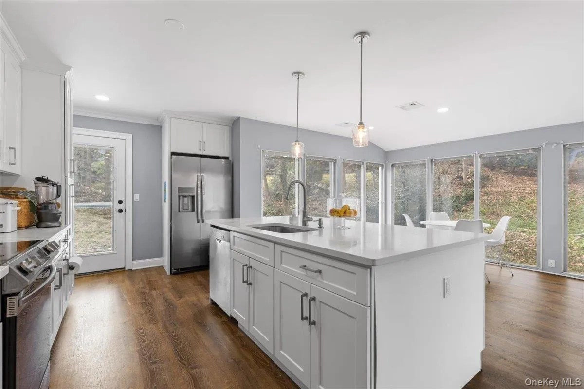 Alternate view of island Alternate view of island