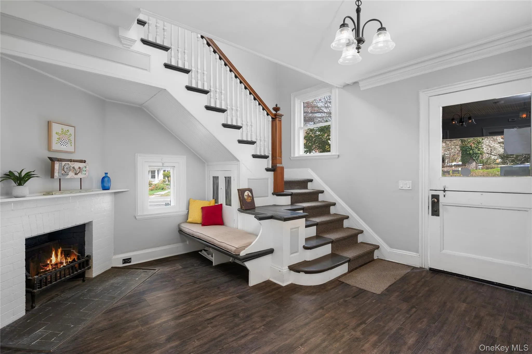 Common entryway, access to the laundry area located in lower level of the building Common entryway, access to the laundry area located in lower level of the building