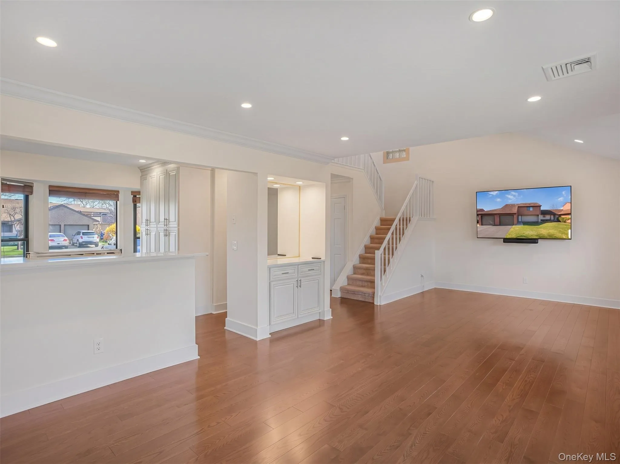 85 Rhett Court, Smithtown, NY, 2 Bedrooms Bedrooms, 6 Rooms Rooms,2 BathroomsBathrooms,Residential Lease,For Rent,Rhett,0,985613 85 Rhett Court, Smithtown, NY, 2 Bedrooms Bedrooms, 6 Rooms Rooms,2 BathroomsBathrooms,Residential Lease,For Rent,Rhett,0,985613