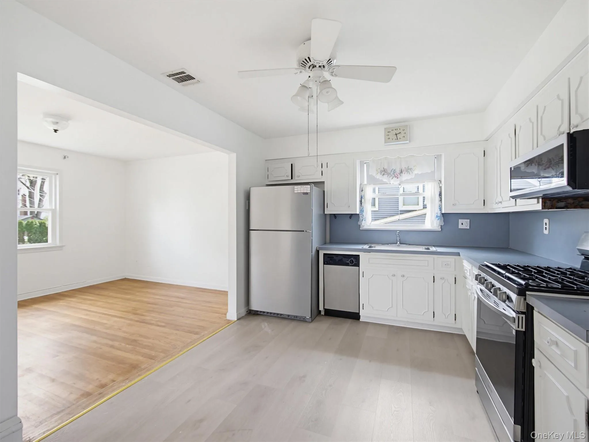11 Willow Drive, Ramapo, NY, 5 Bedrooms Bedrooms, 9 Rooms Rooms,2 BathroomsBathrooms,Residential Sale,For Rent,Willow,0,985614 11 Willow Drive, Ramapo, NY, 5 Bedrooms Bedrooms, 9 Rooms Rooms,2 BathroomsBathrooms,Residential Sale,For Rent,Willow,0,985614