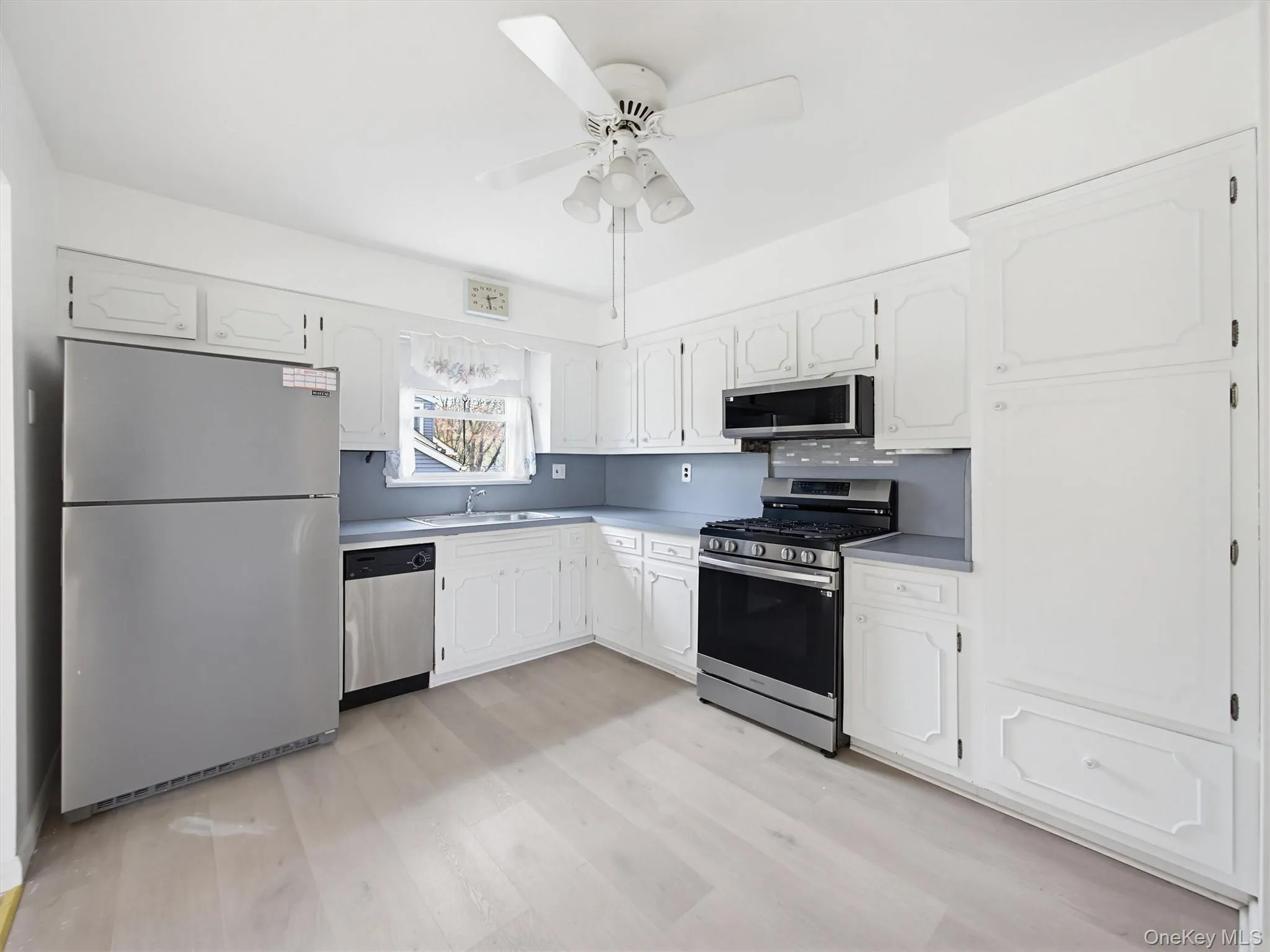 11 Willow Drive, Ramapo, NY, 5 Bedrooms Bedrooms, 9 Rooms Rooms,2 BathroomsBathrooms,Residential Sale,For Rent,Willow,0,985614 11 Willow Drive, Ramapo, NY, 5 Bedrooms Bedrooms, 9 Rooms Rooms,2 BathroomsBathrooms,Residential Sale,For Rent,Willow,0,985614
