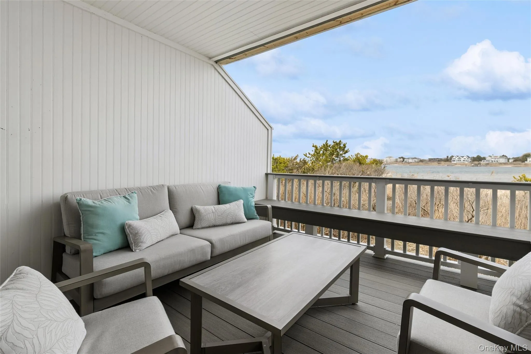 274 Dune Road, Southampton, NY, 1 Bedroom Bedrooms, 4 Rooms Rooms,1 BathroomBathrooms,Residential Lease,For Rent,Dune,0,985620 274 Dune Road, Southampton, NY, 1 Bedroom Bedrooms, 4 Rooms Rooms,1 BathroomBathrooms,Residential Lease,For Rent,Dune,0,985620