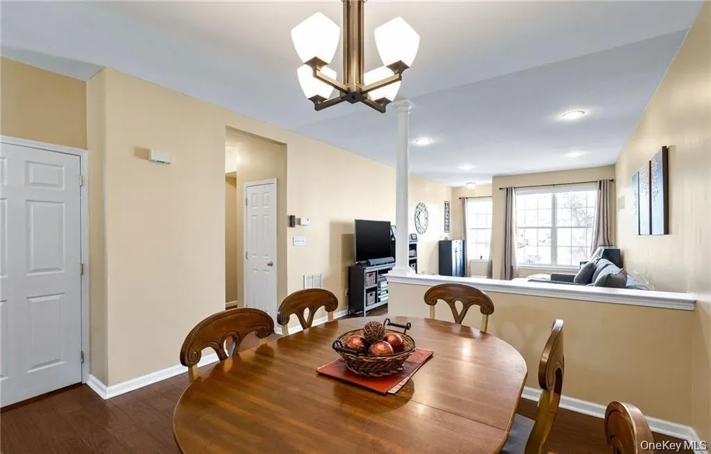 5 Case Court, Monroe, NY, 3 Bedrooms Bedrooms, 7 Rooms Rooms,2 BathroomsBathrooms,Residential Lease,For Rent,Case,0,985651 5 Case Court, Monroe, NY, 3 Bedrooms Bedrooms, 7 Rooms Rooms,2 BathroomsBathrooms,Residential Lease,For Rent,Case,0,985651