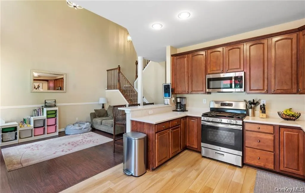 5 Case Court, Monroe, NY, 3 Bedrooms Bedrooms, 7 Rooms Rooms,2 BathroomsBathrooms,Residential Lease,For Rent,Case,0,985651 5 Case Court, Monroe, NY, 3 Bedrooms Bedrooms, 7 Rooms Rooms,2 BathroomsBathrooms,Residential Lease,For Rent,Case,0,985651