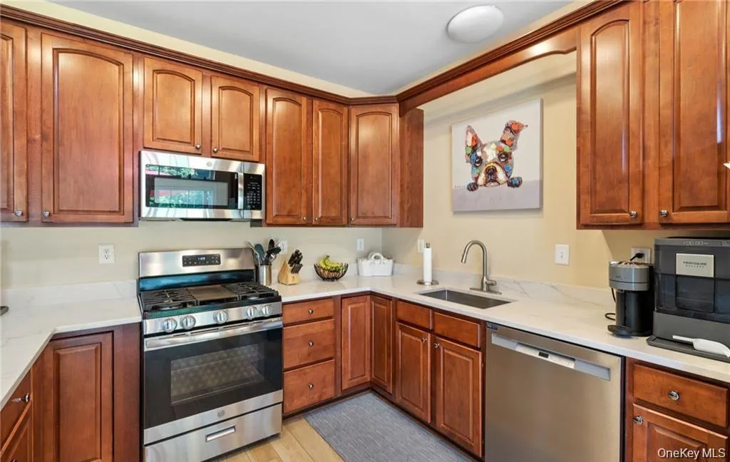 5 Case Court, Monroe, NY, 3 Bedrooms Bedrooms, 7 Rooms Rooms,2 BathroomsBathrooms,Residential Lease,For Rent,Case,0,985651 5 Case Court, Monroe, NY, 3 Bedrooms Bedrooms, 7 Rooms Rooms,2 BathroomsBathrooms,Residential Lease,For Rent,Case,0,985651